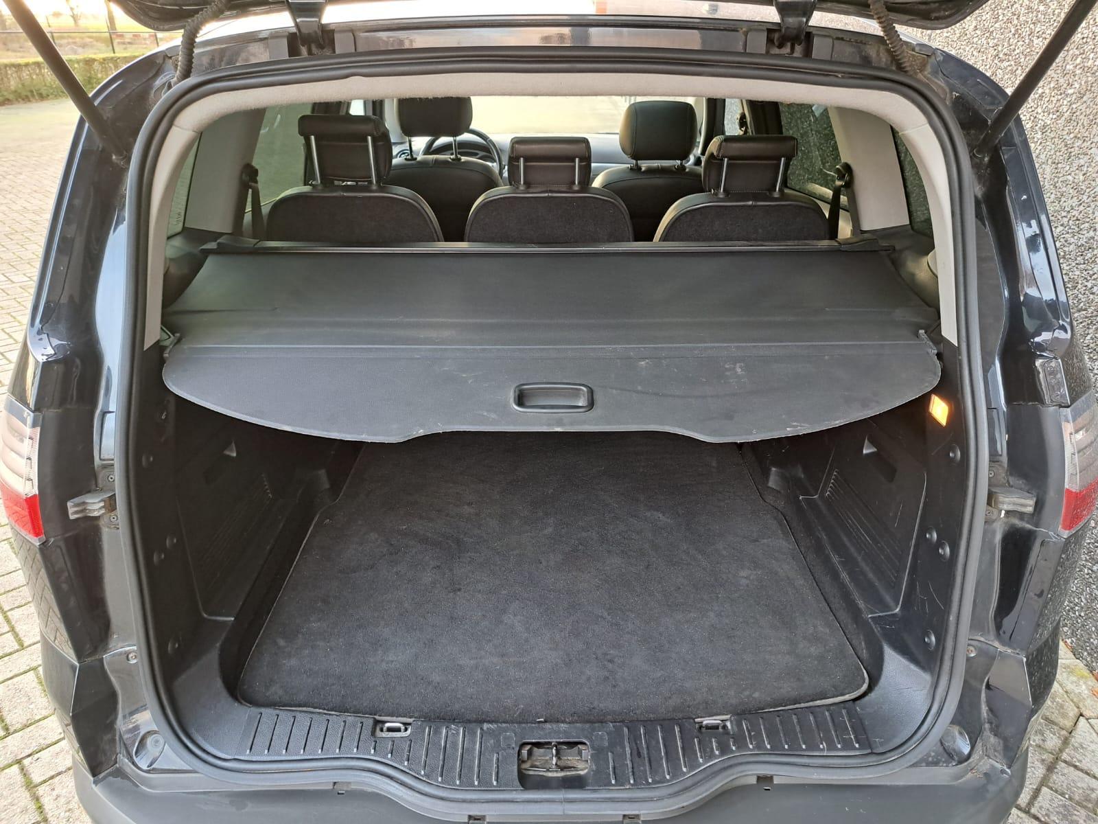 Foto van Ford S-max