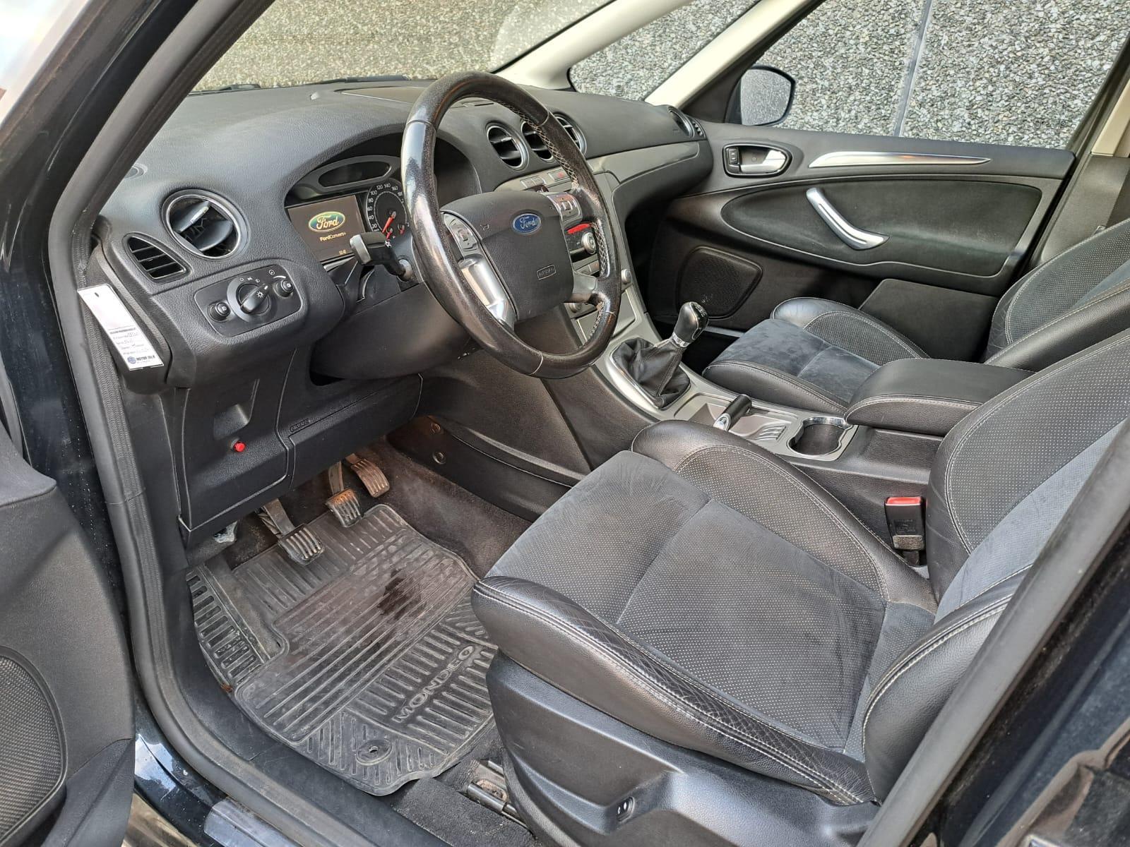 Foto van Ford S-max