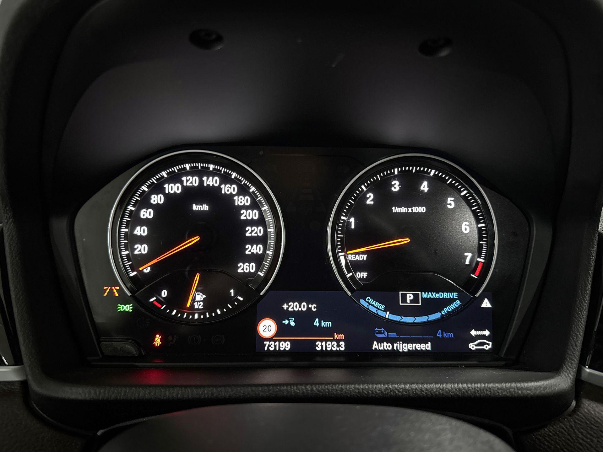 Foto van BMW X2 Xdrive25e