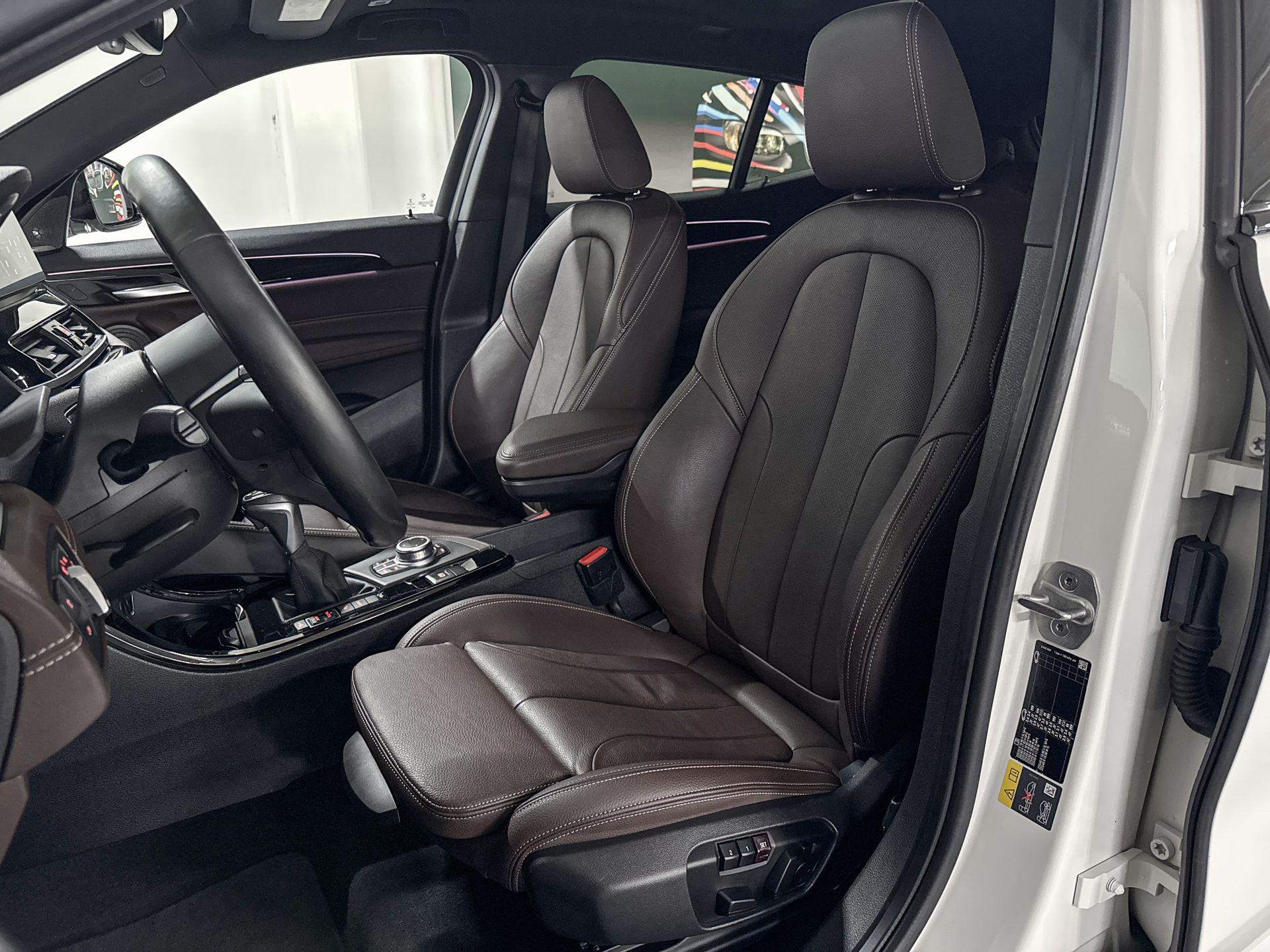 Foto van BMW X2 Xdrive25e