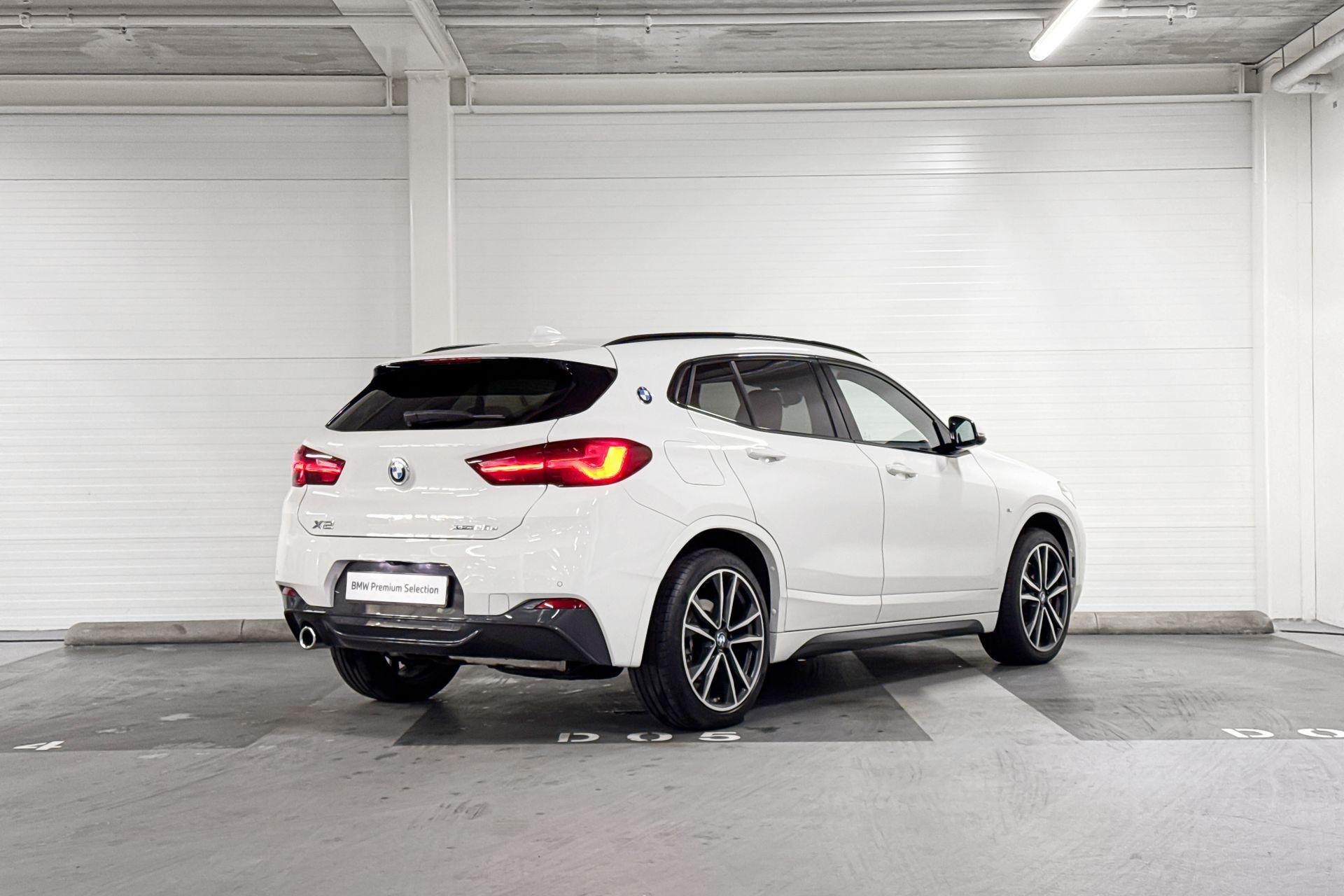 Foto van BMW X2 Xdrive25e
