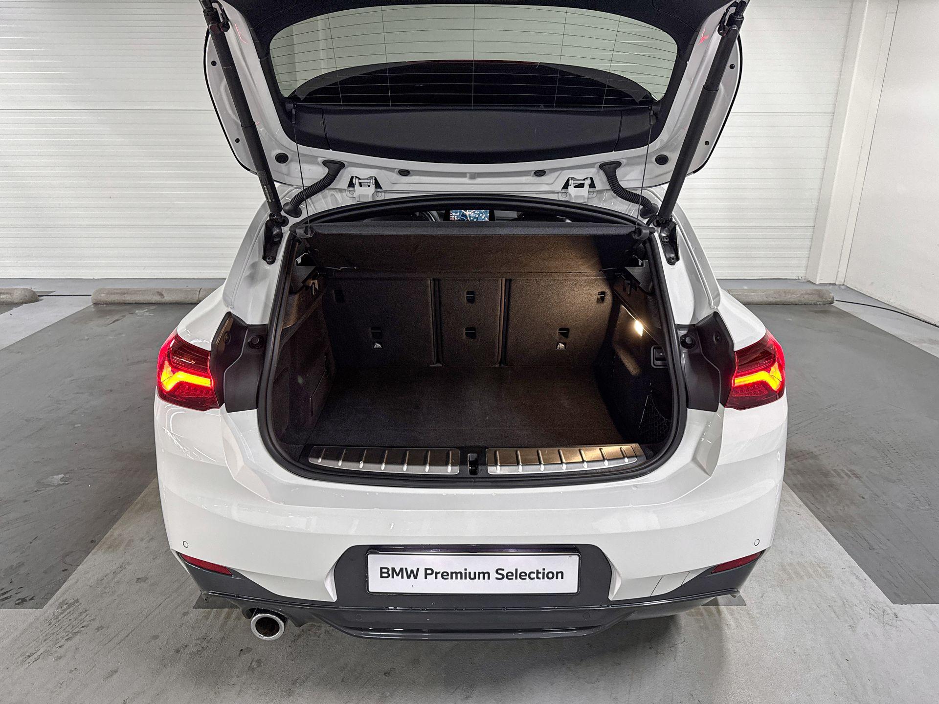 Foto van BMW X2 Xdrive25e