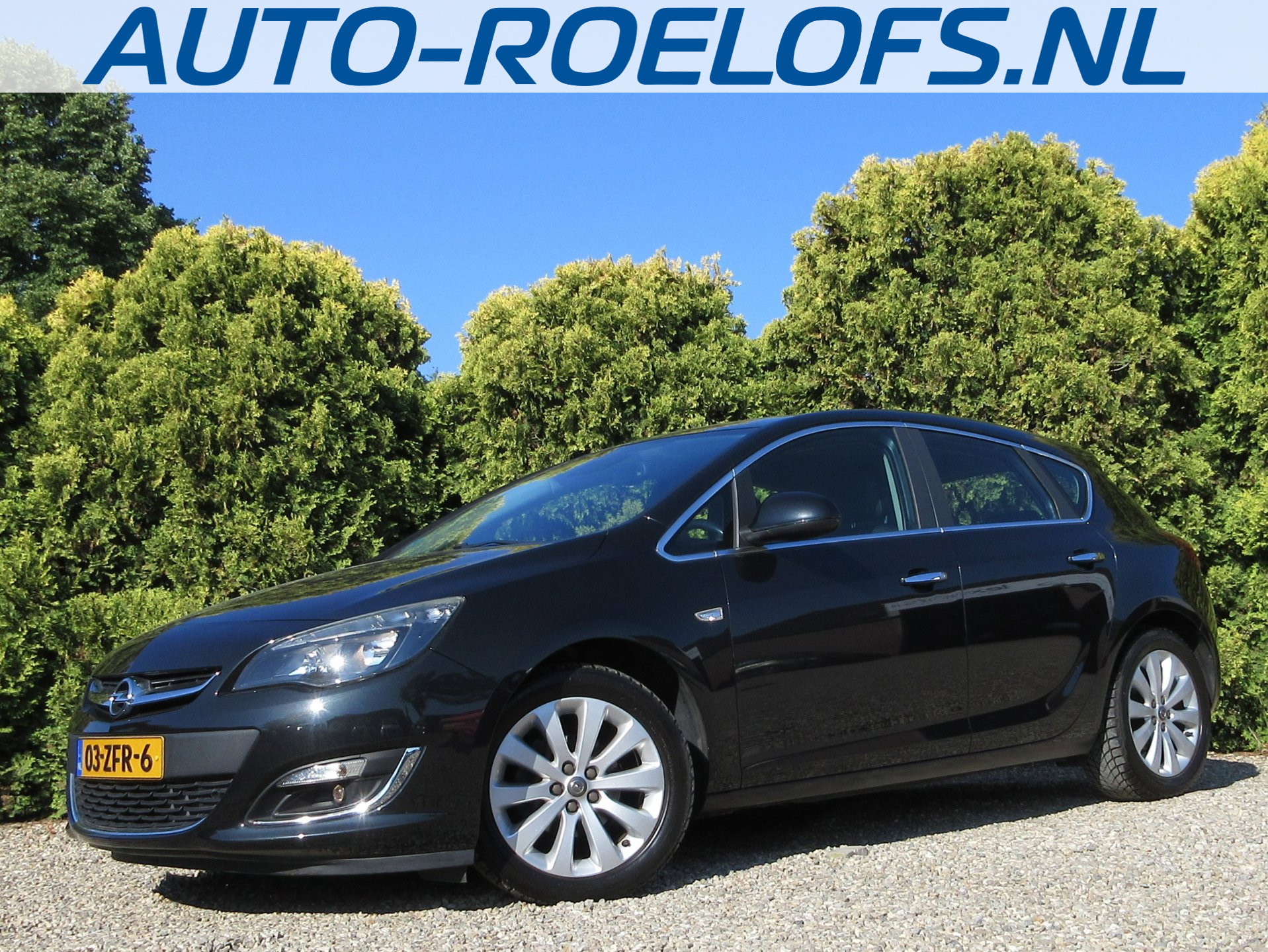 Opel Astra 1.4 Turbo Sport * Navi * Cruise * Trekhaak * 2012 - voorkant