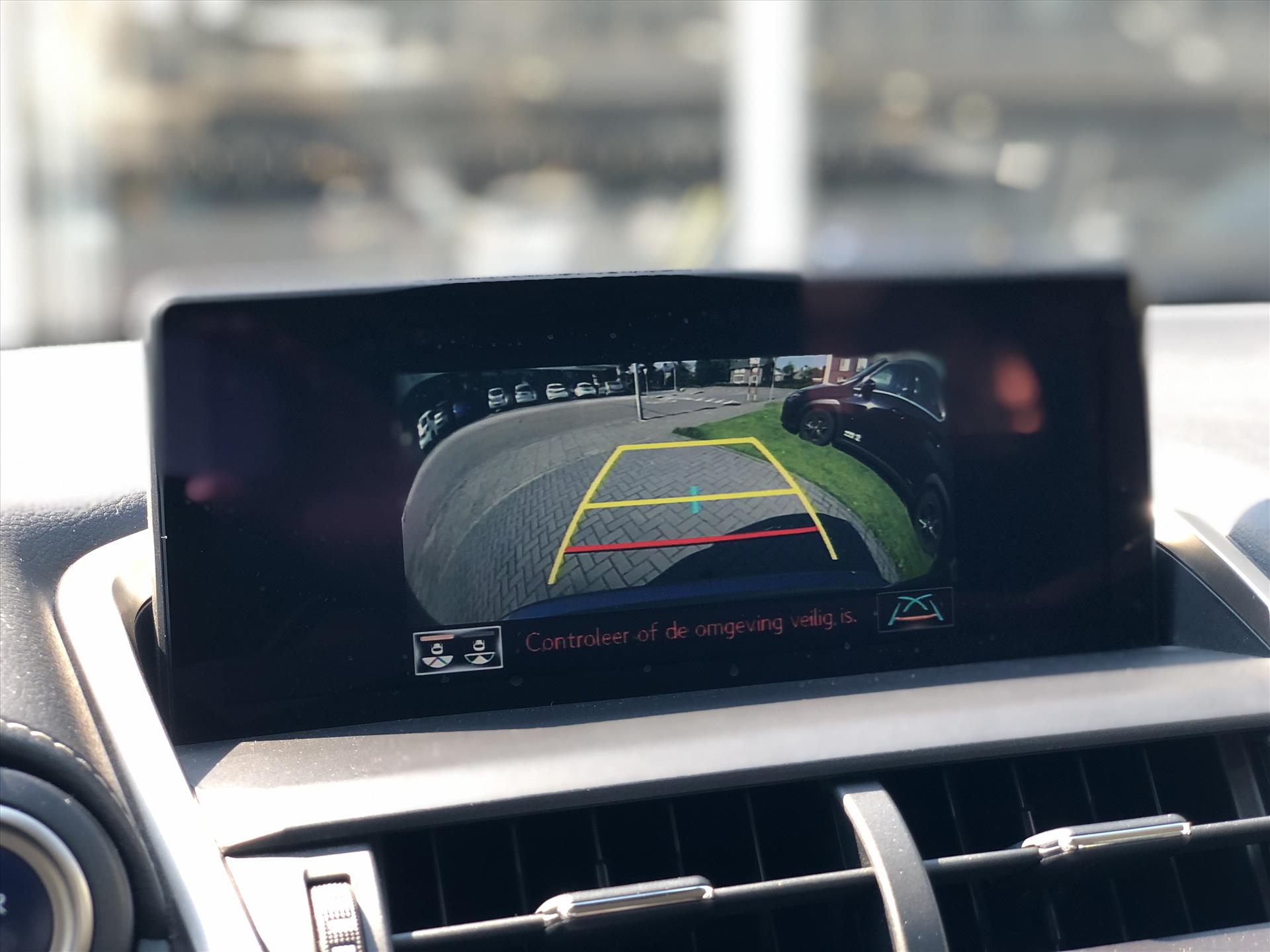 Foto van Lexus Lexus Nx300h