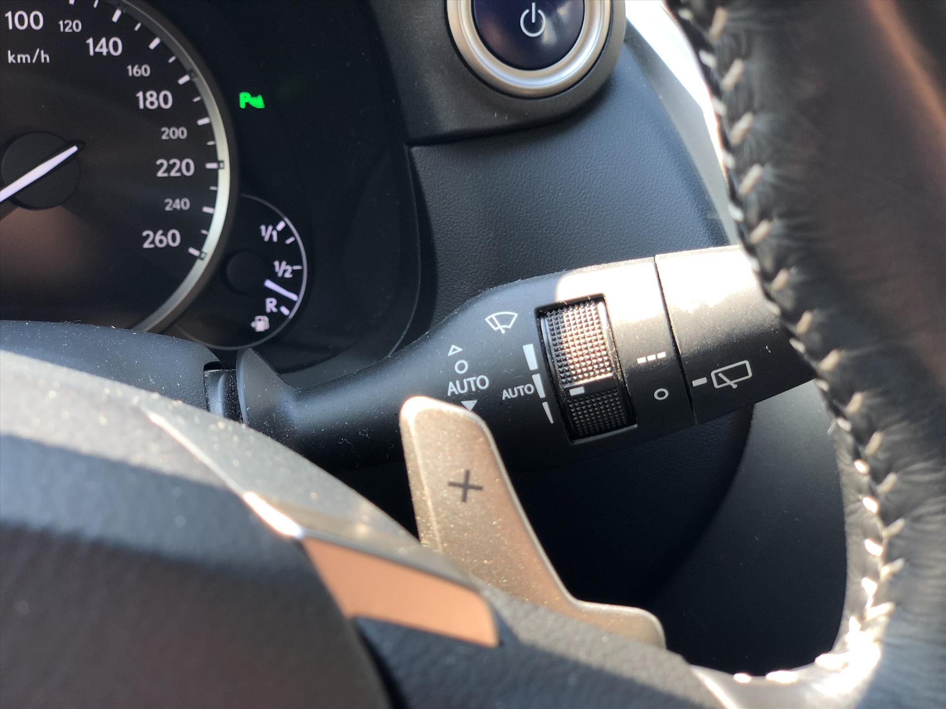 Foto van Lexus Lexus Nx300h