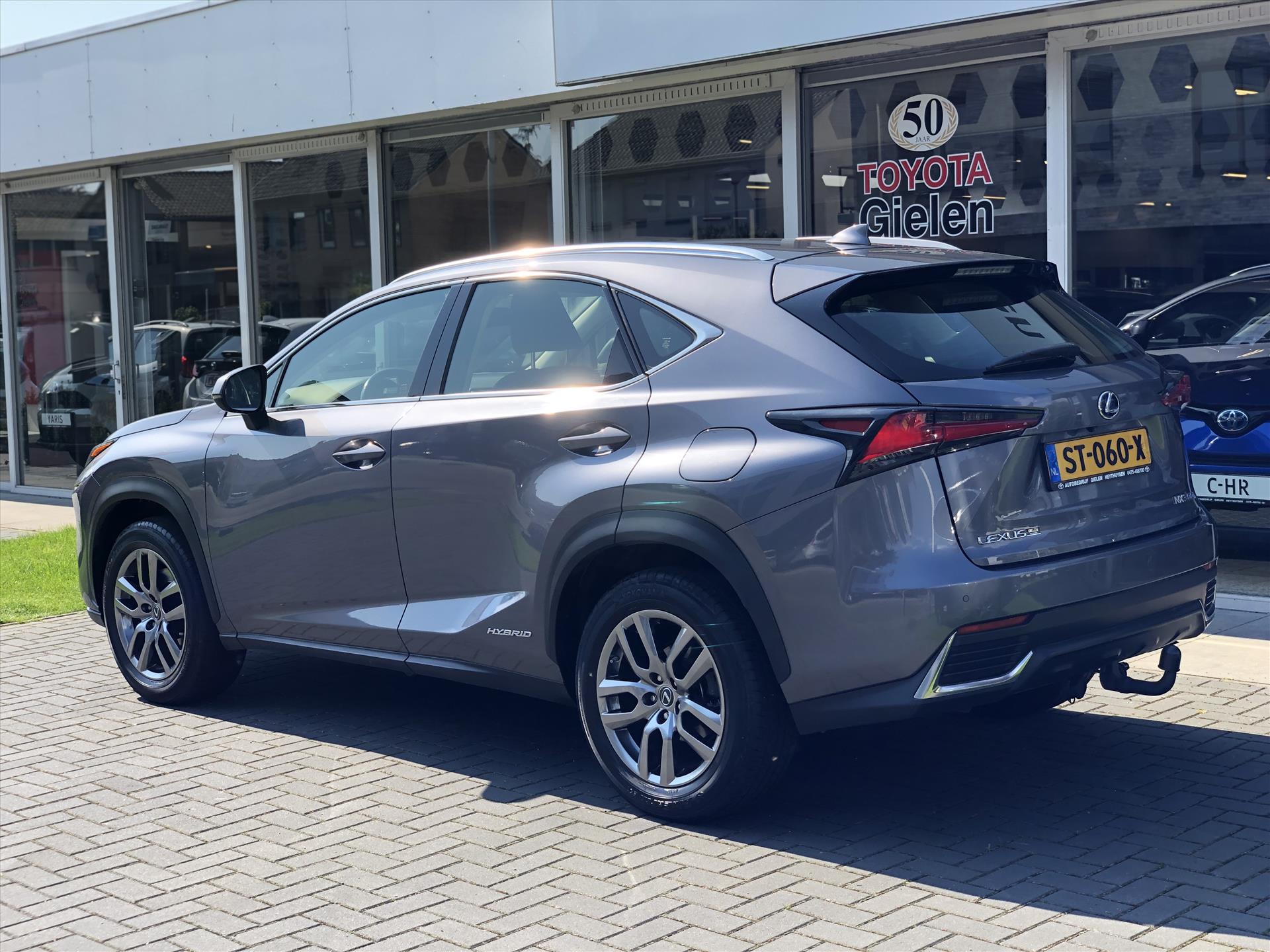 Foto van Lexus Lexus Nx300h