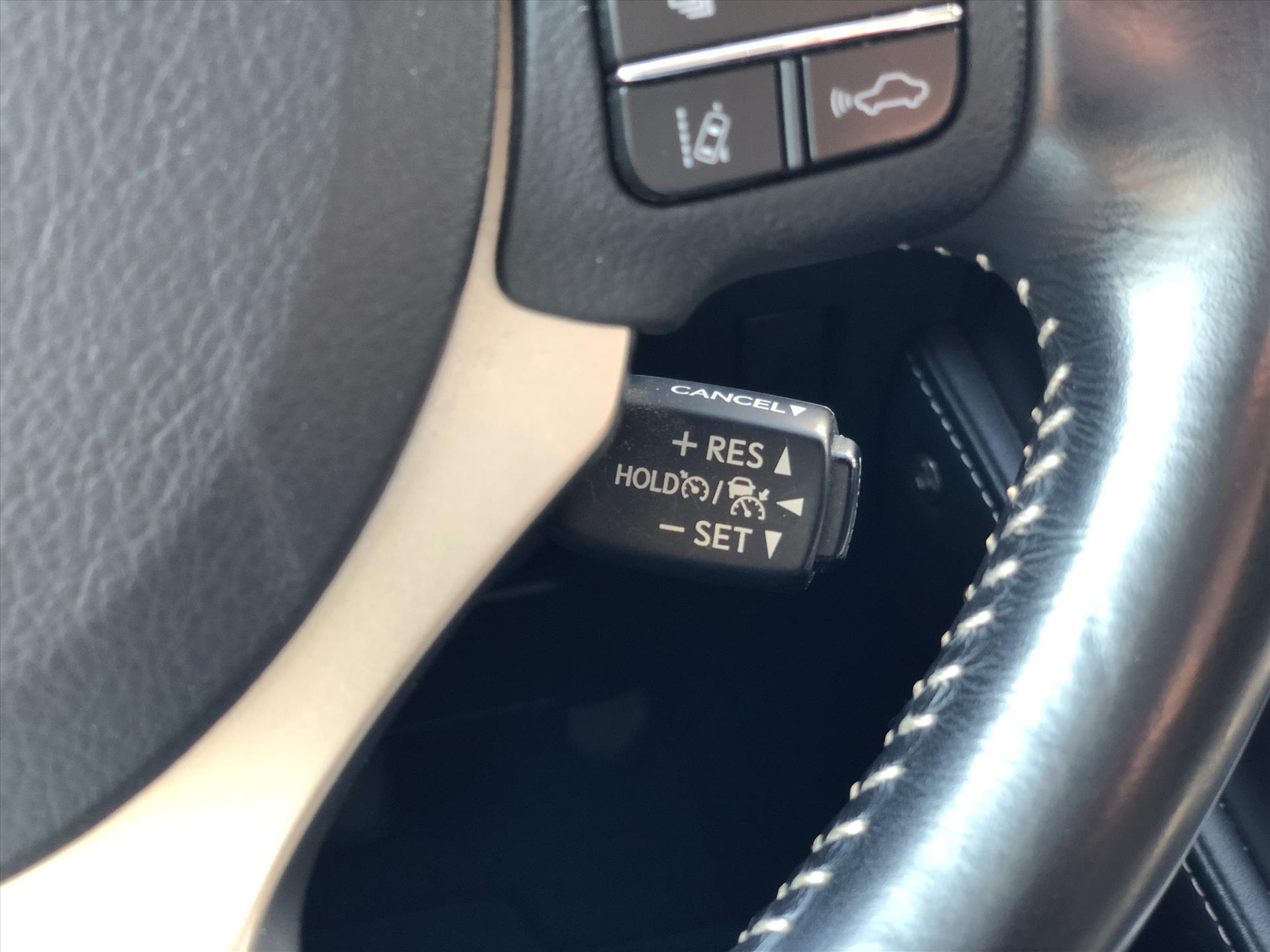 Foto van Lexus Lexus Nx300h