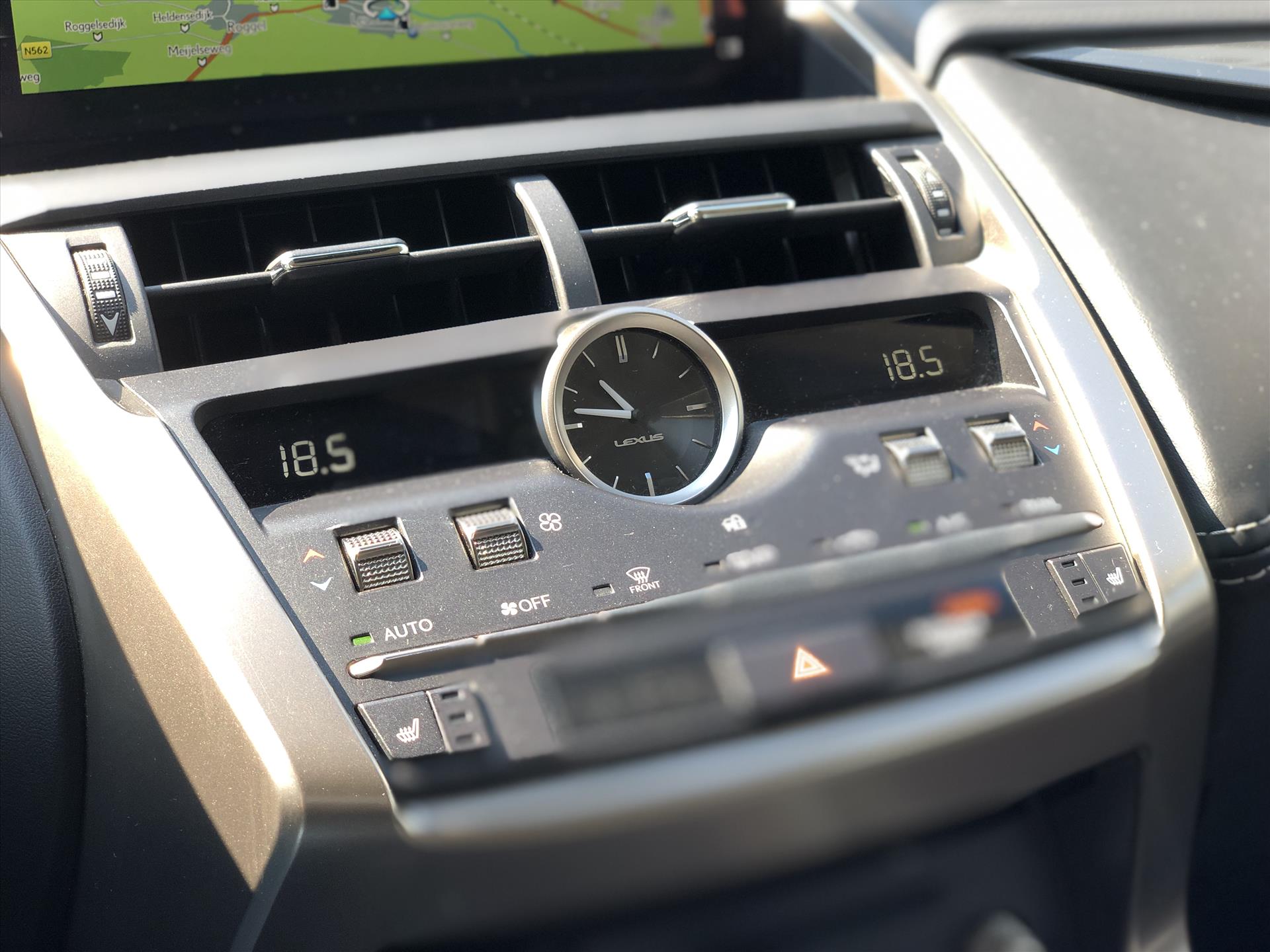 Foto van Lexus Lexus Nx300h