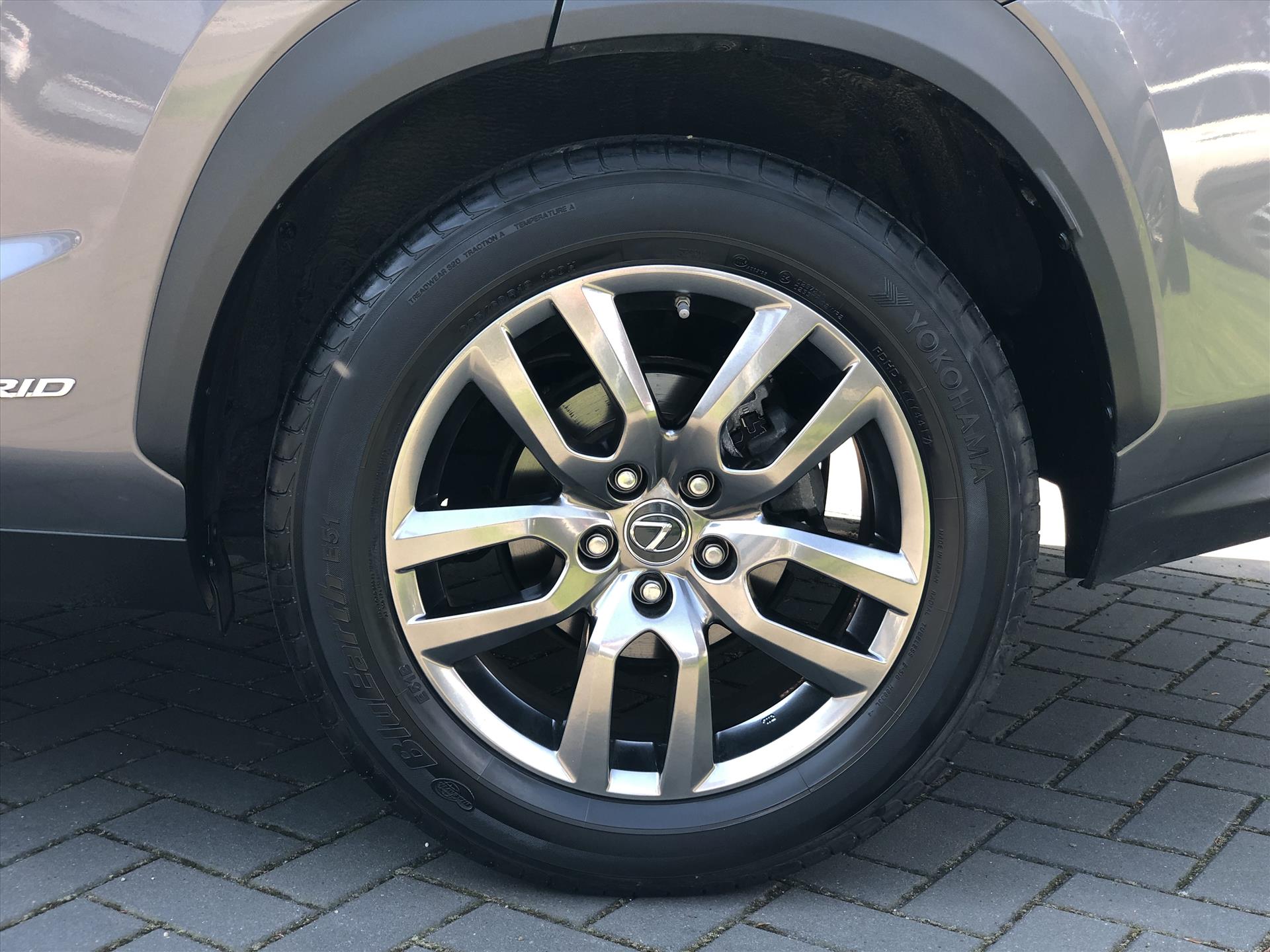 Foto van Lexus Lexus Nx300h