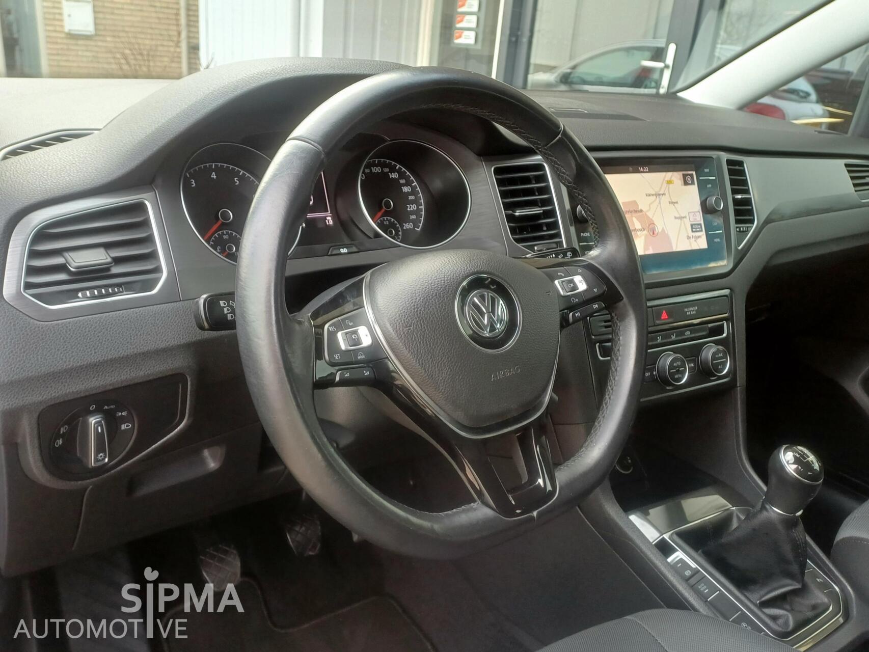 Foto van Volkswagen Golf Sportsvan
