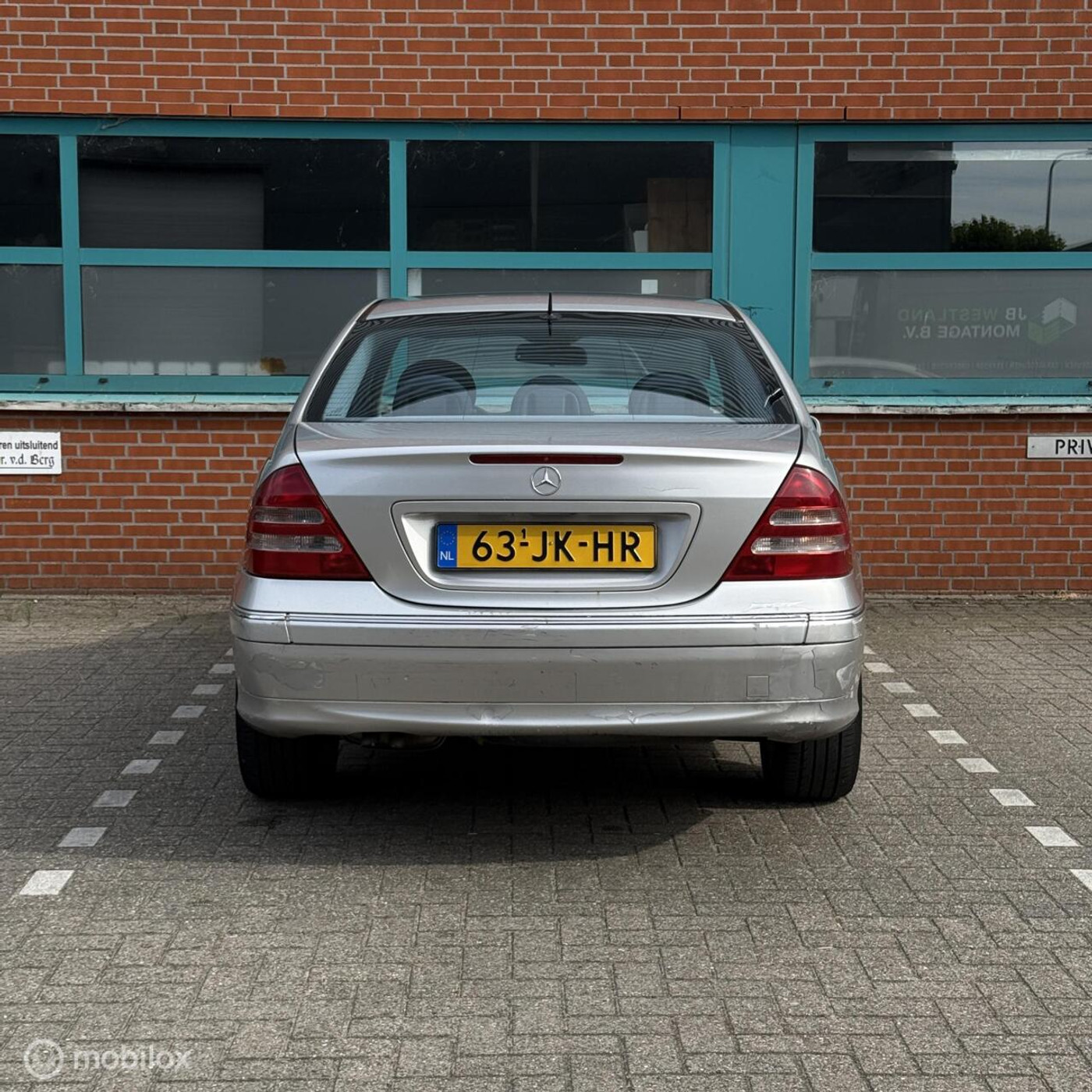 Foto van Mercedes-Benz C 180