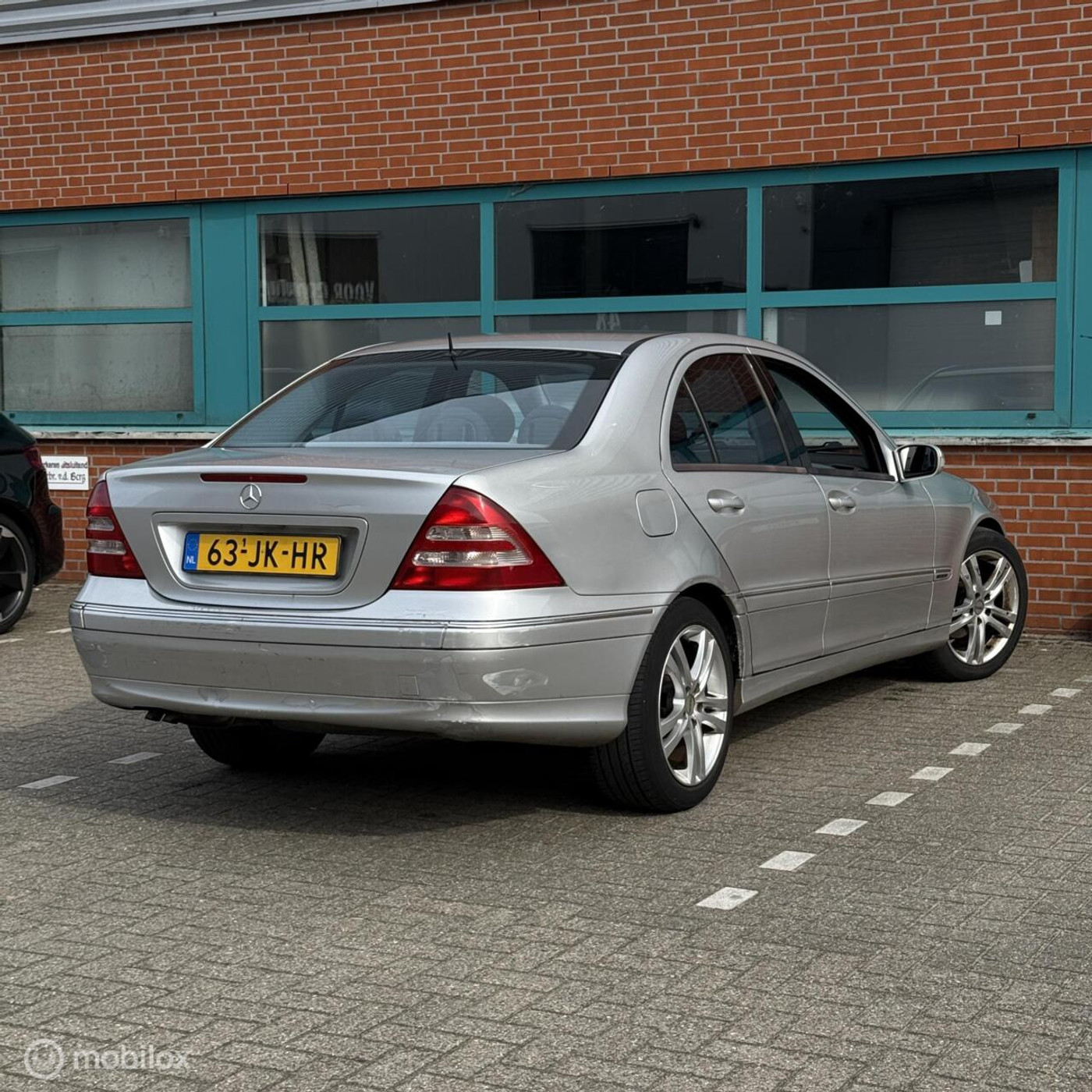 Foto van Mercedes-Benz C 180