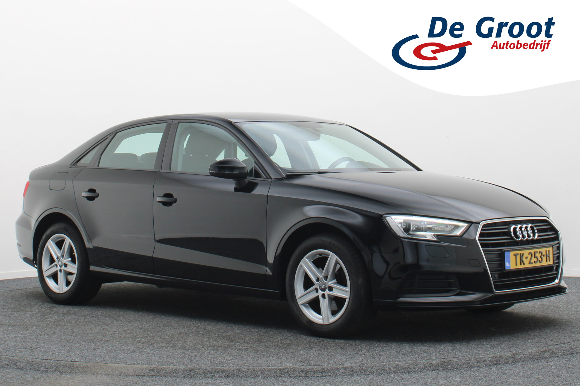 Audi A3 Limousine 1.4 TFSI CoD Design Pro Line Plus Automaat 2017 - voorkant