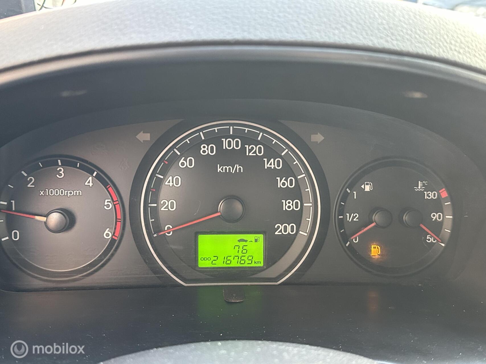 Foto van Hyundai H-1