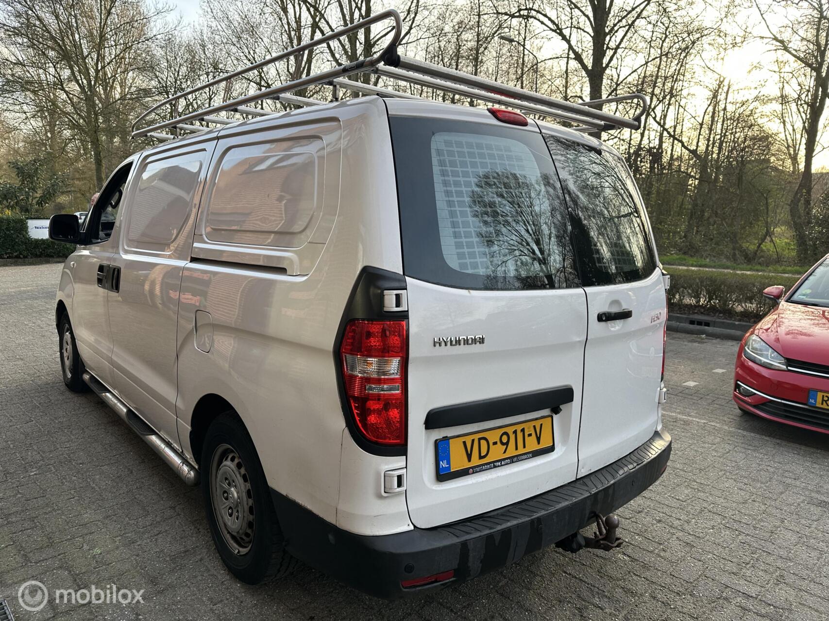 Foto van Hyundai H-1