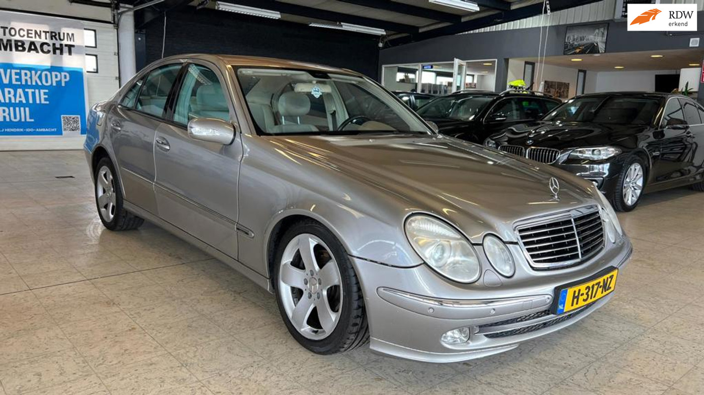 Mercedes-Benz E 350 4Matic 350 Avantgarde 4-Matic Legendary W211 2005 - voorkant
