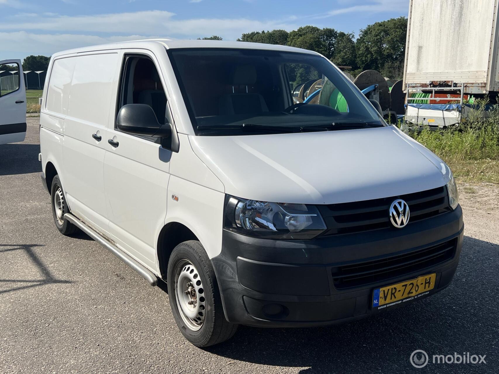 Volkswagen Transporter 2.0 TDI L1H1 2015 - voorkant