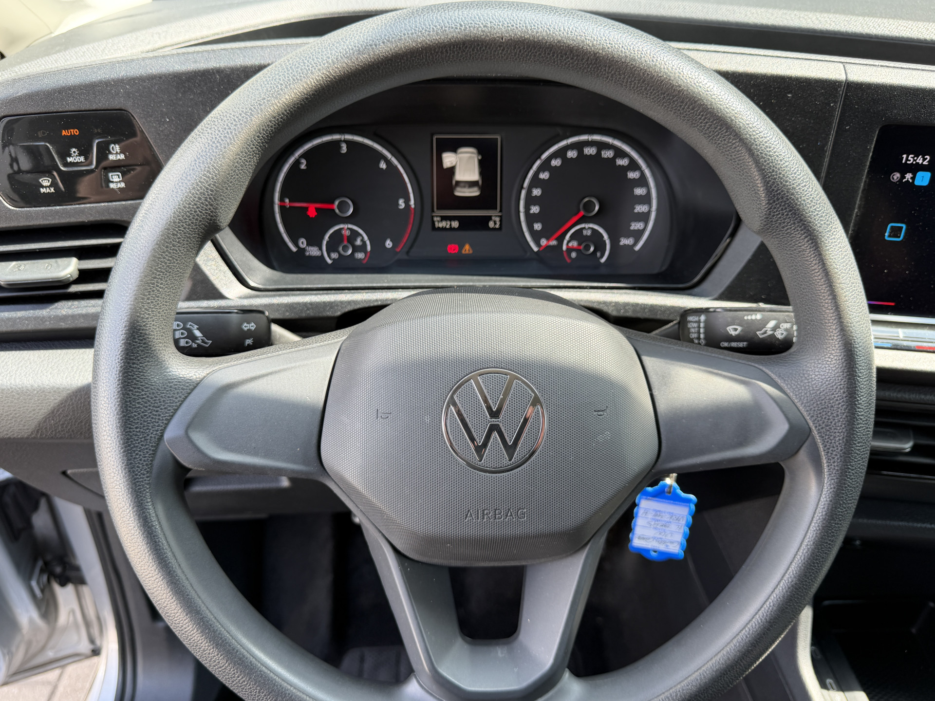 Foto van Volkswagen Caddy Modified Partition Wall