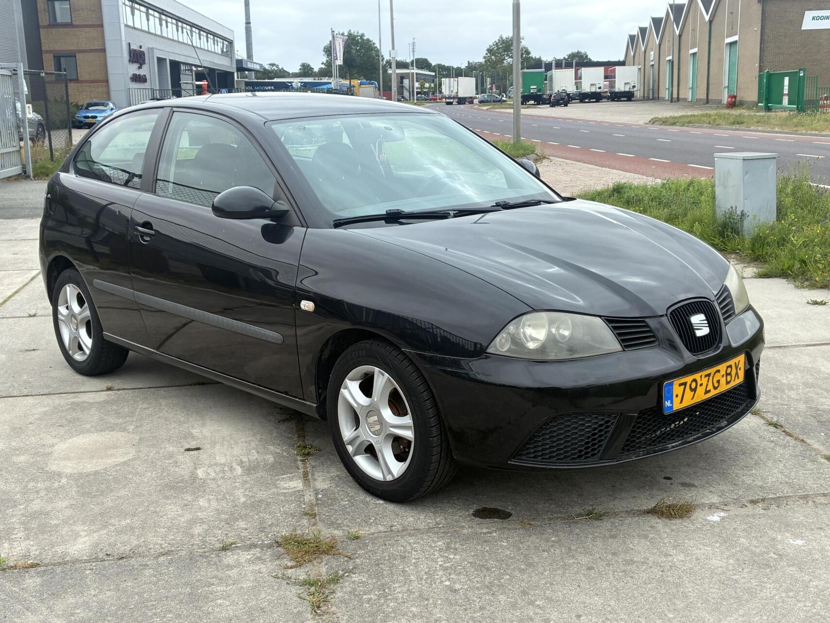 Seat Ibiza 1.4-16V Trendstyle 2008 - voorkant
