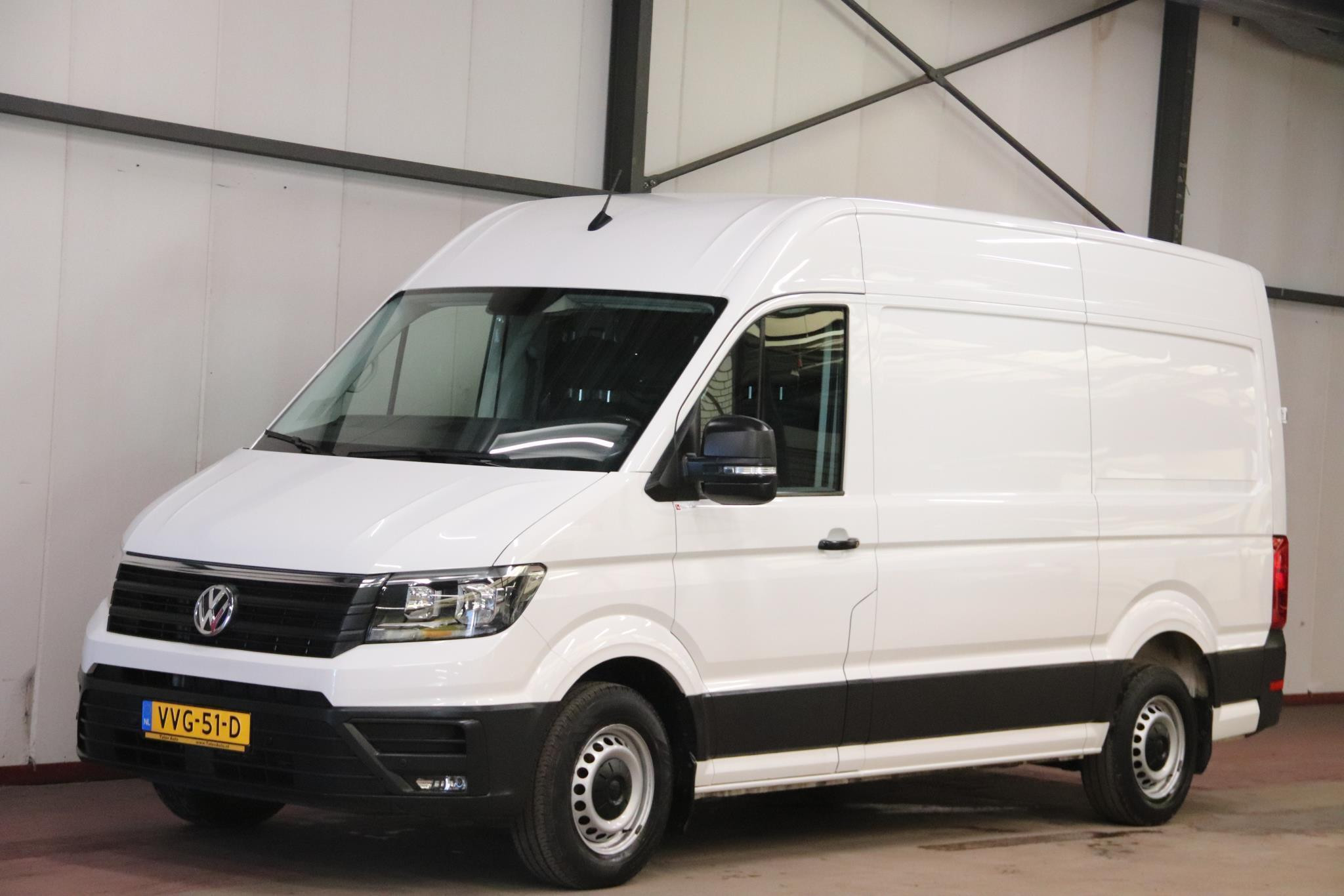 Volkswagen Crafter 35 2.0 TDI L3H3 2018 - voorkant