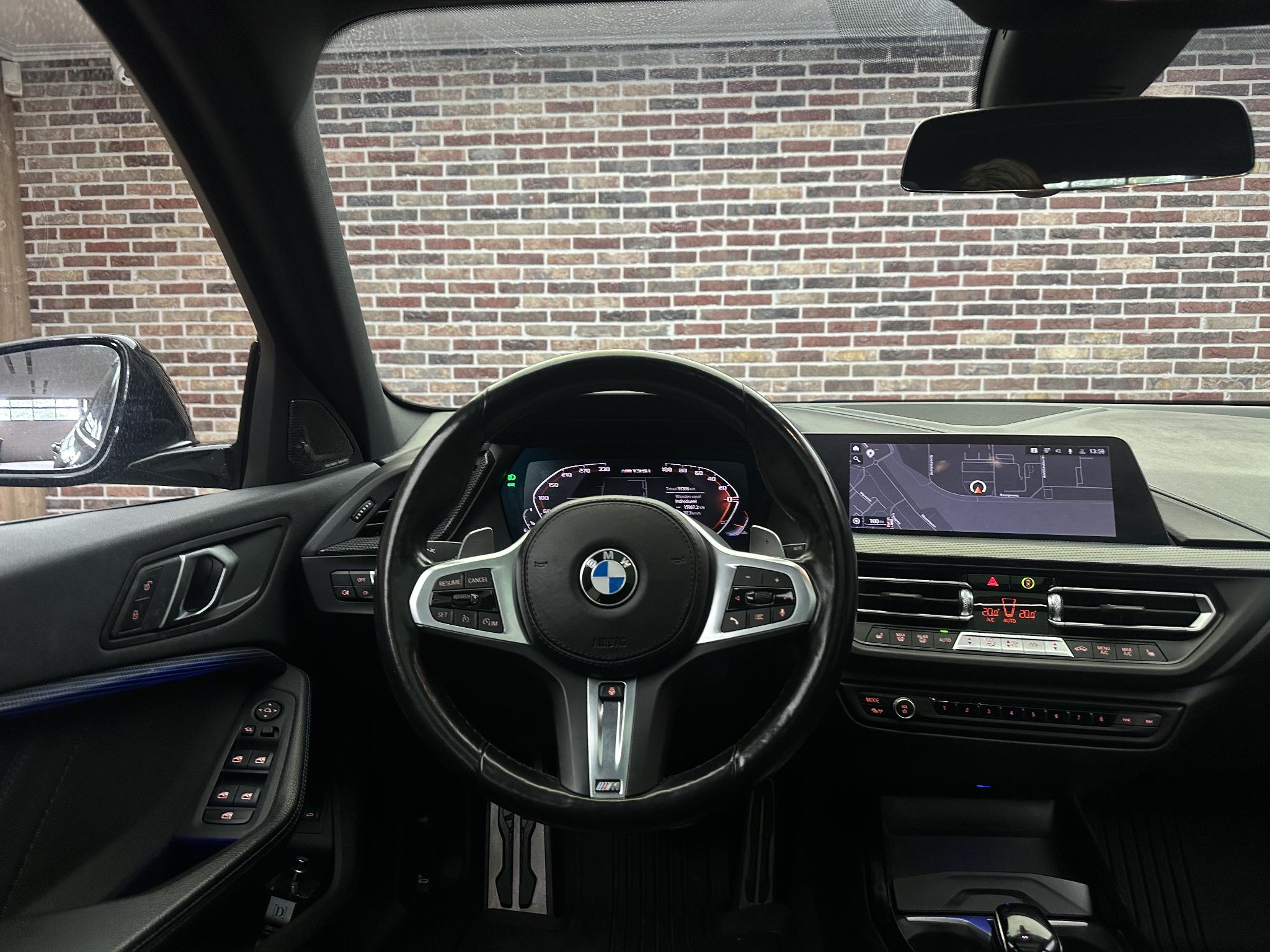 Foto van BMW M135i xDrive