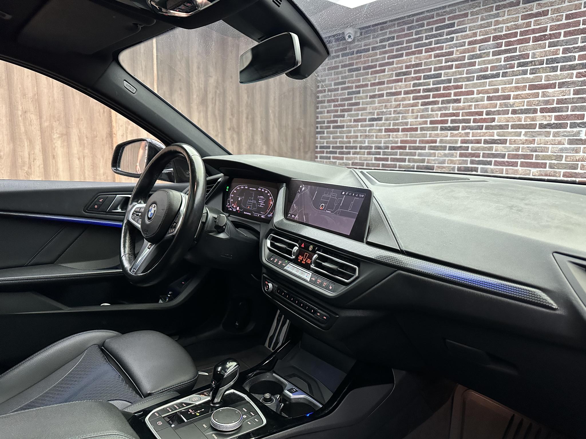 Foto van BMW M135i xDrive