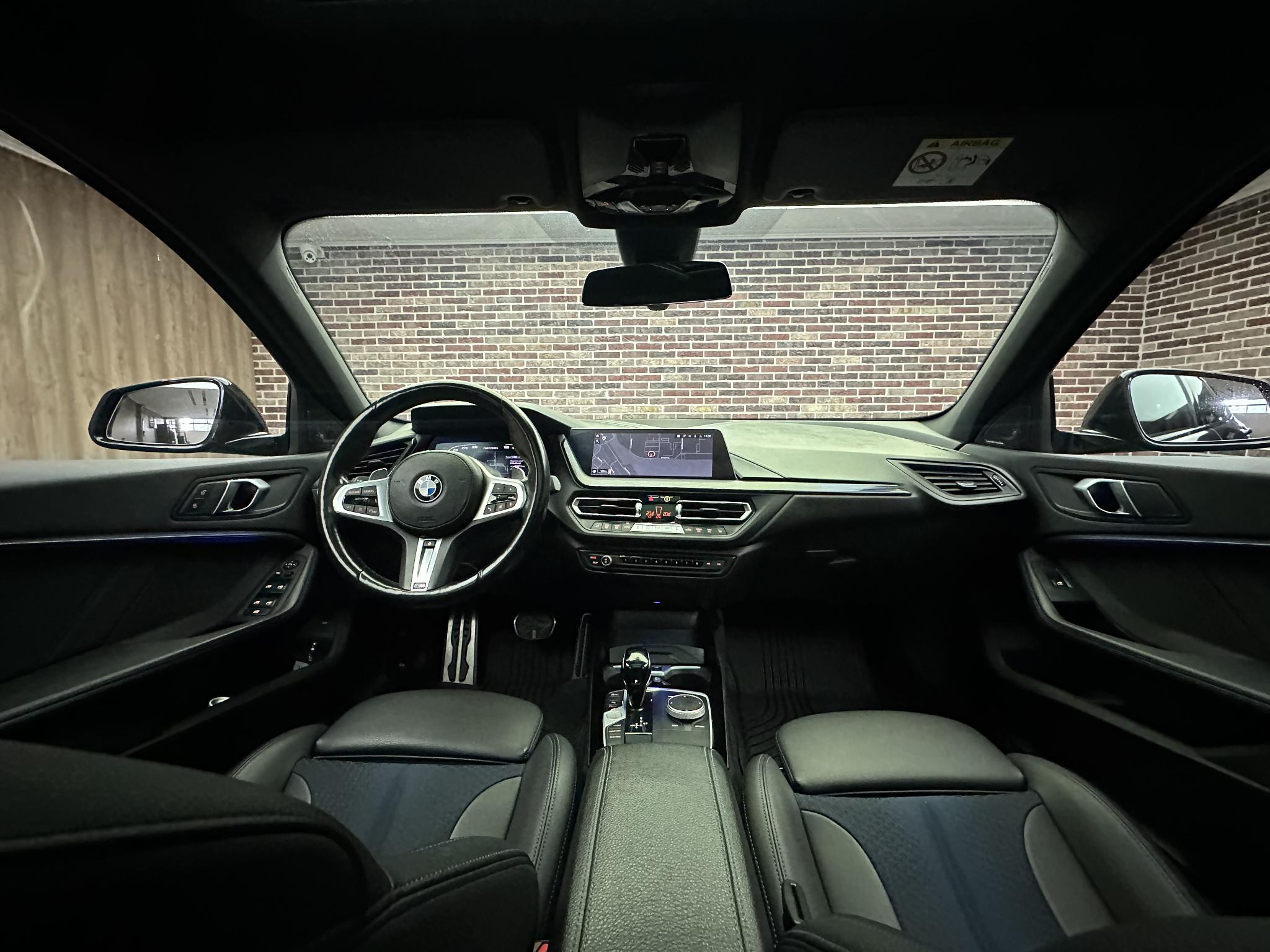 Foto van BMW M135i xDrive