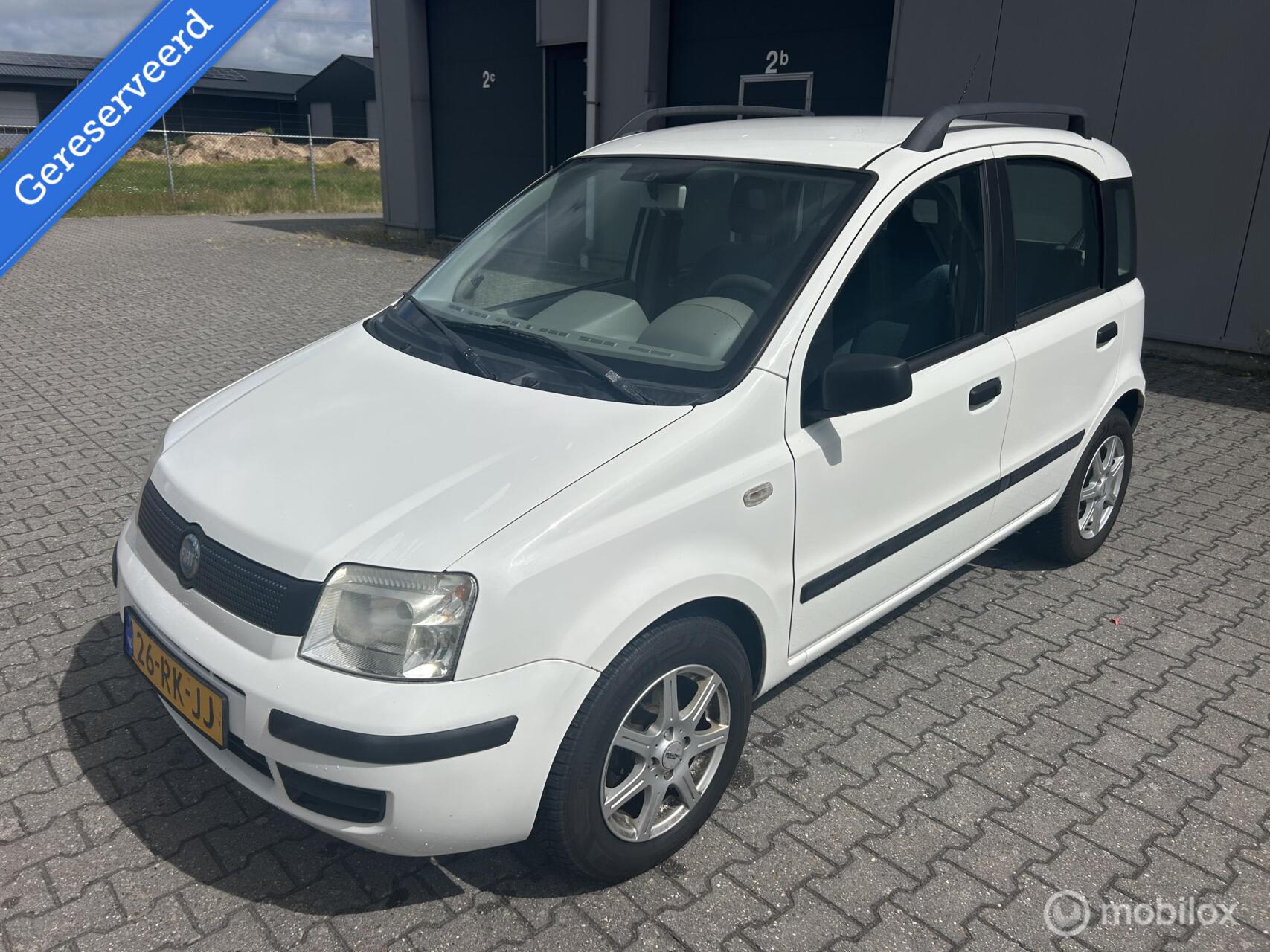 Fiat Fiat Panda 1.1 Active vaste prijs incl nw apk 2005 - voorkant