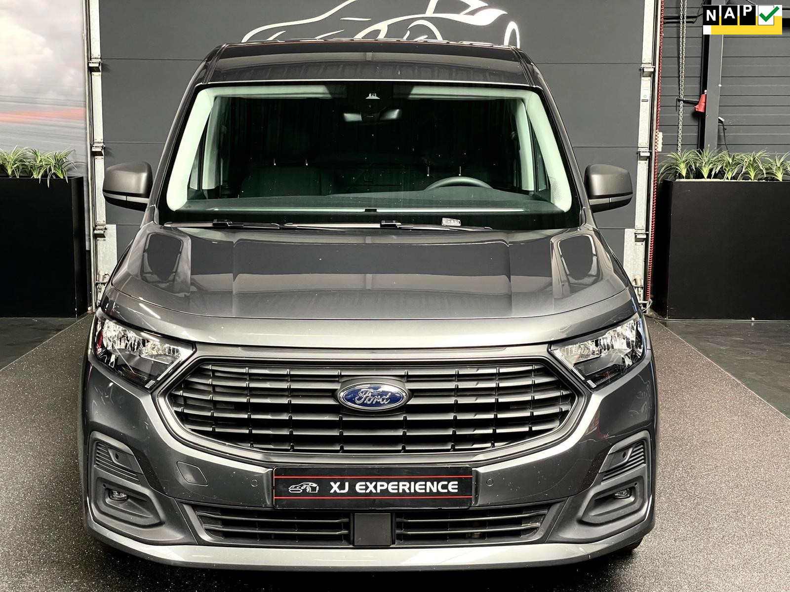 Ford Transit Connect 2.0 EcoBlue L1 Trend AIRCO NAVI CAR-PLAY TREKH NAP 2024 - voorkant