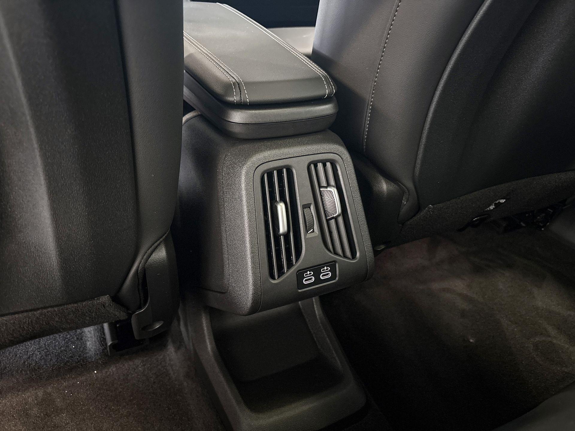 Foto van BMW Ix1 Edrive20