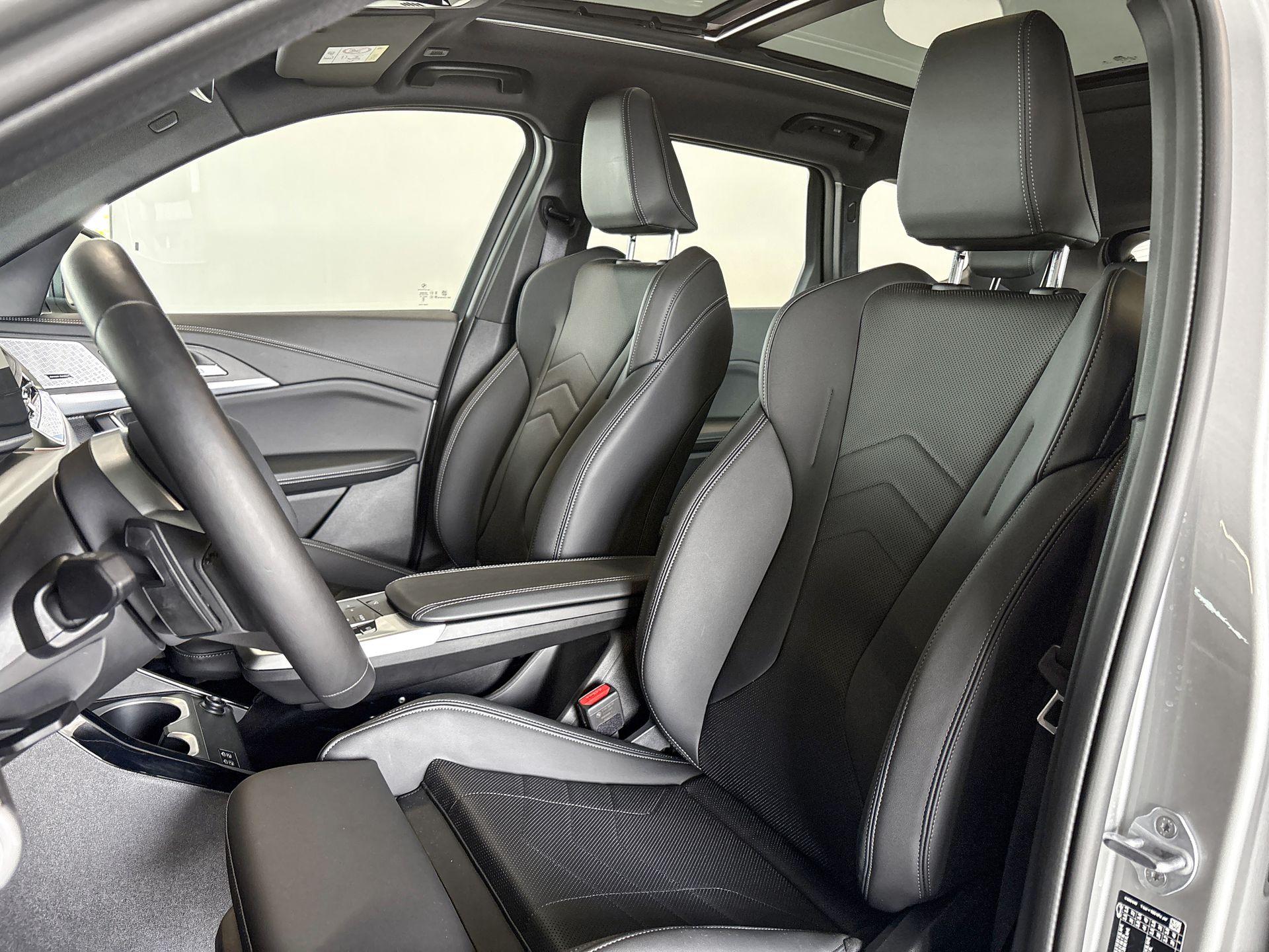 Foto van BMW Ix1 Edrive20