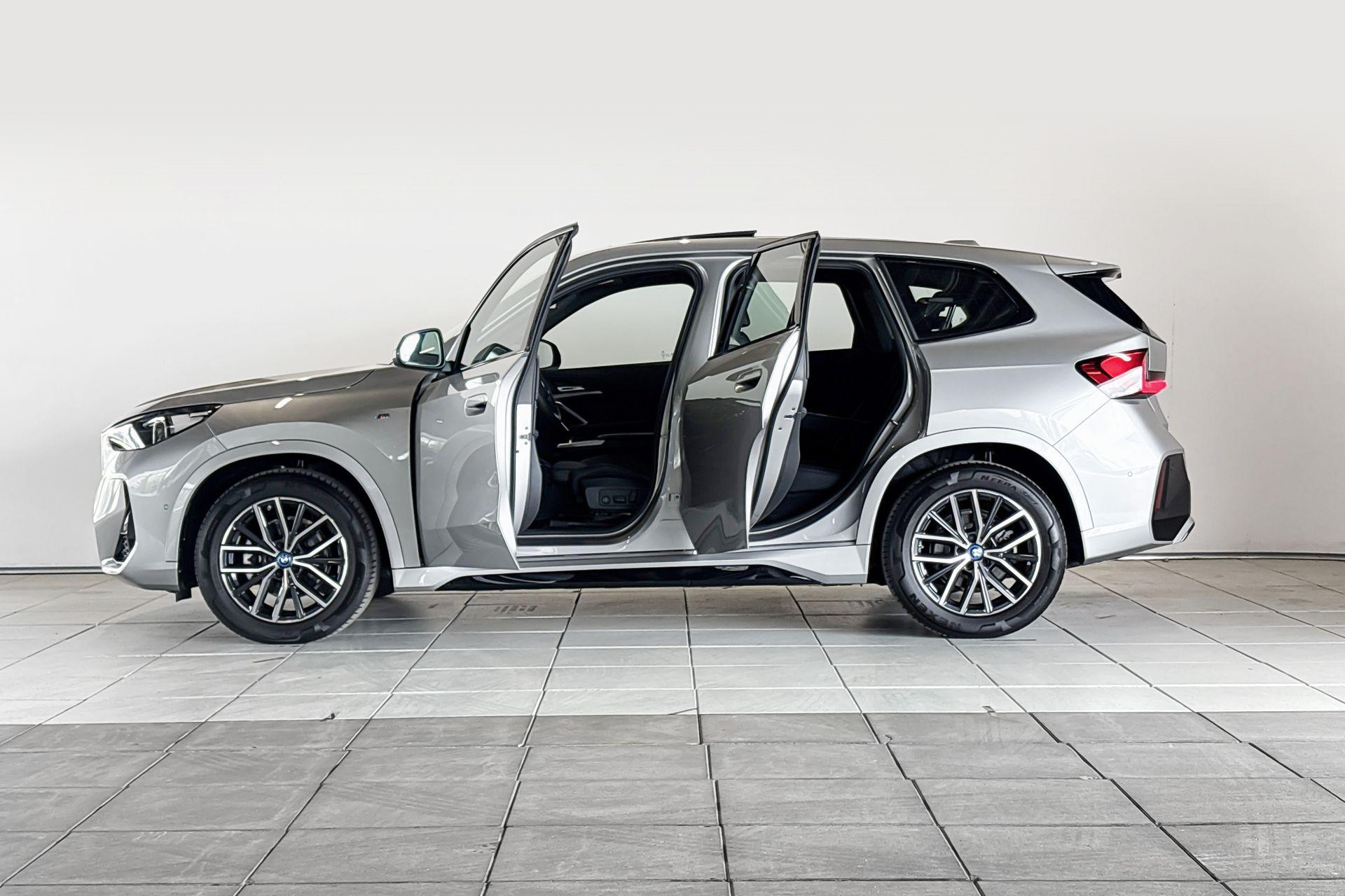 Foto van BMW Ix1 Edrive20