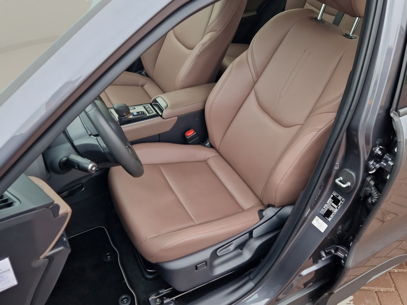 Foto van Lexus Lexus LBX