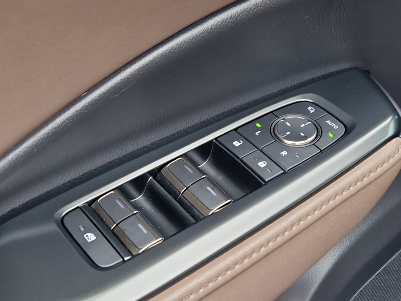 Foto van Lexus Lexus LBX