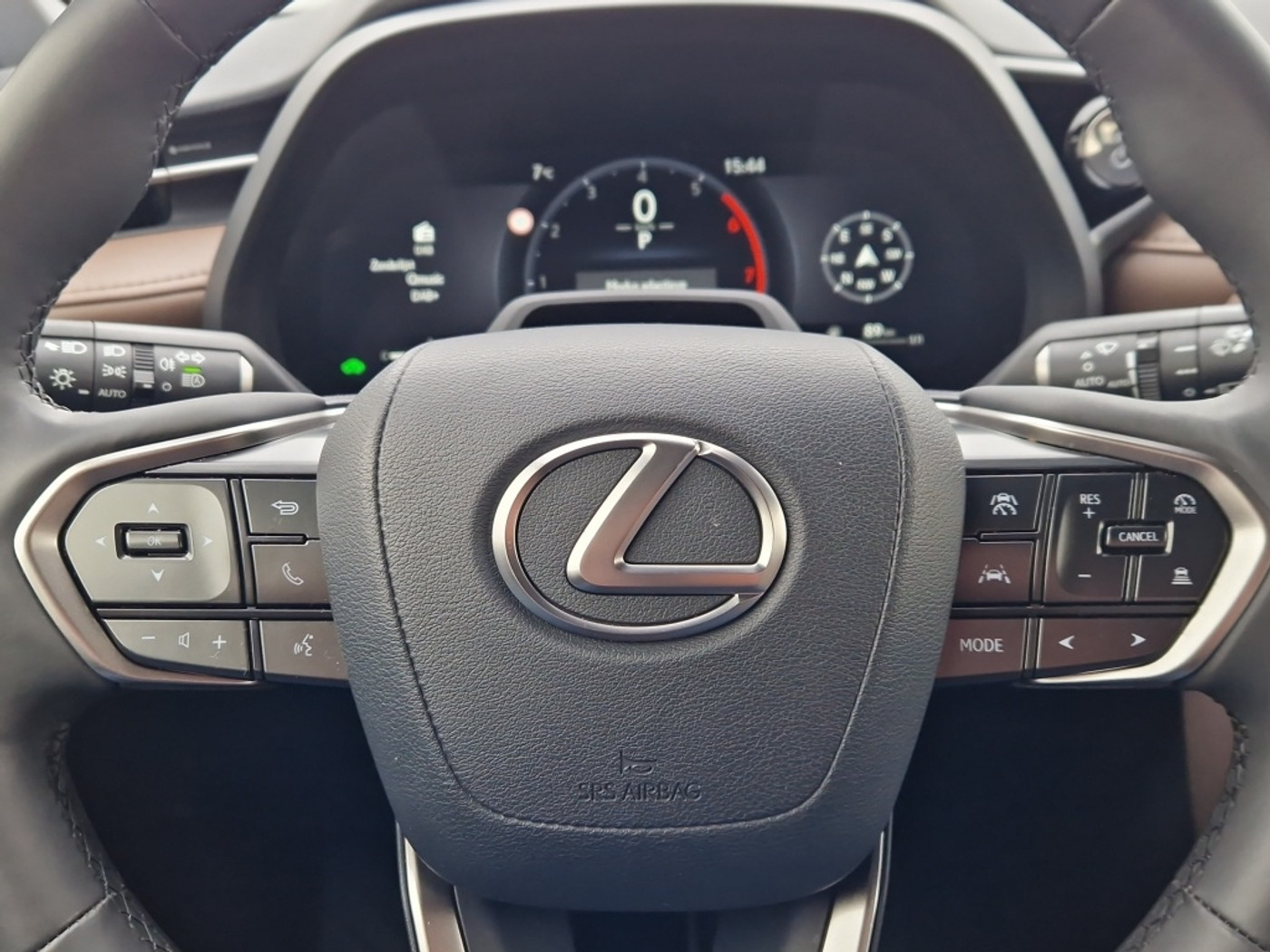 Foto van Lexus Lexus LBX