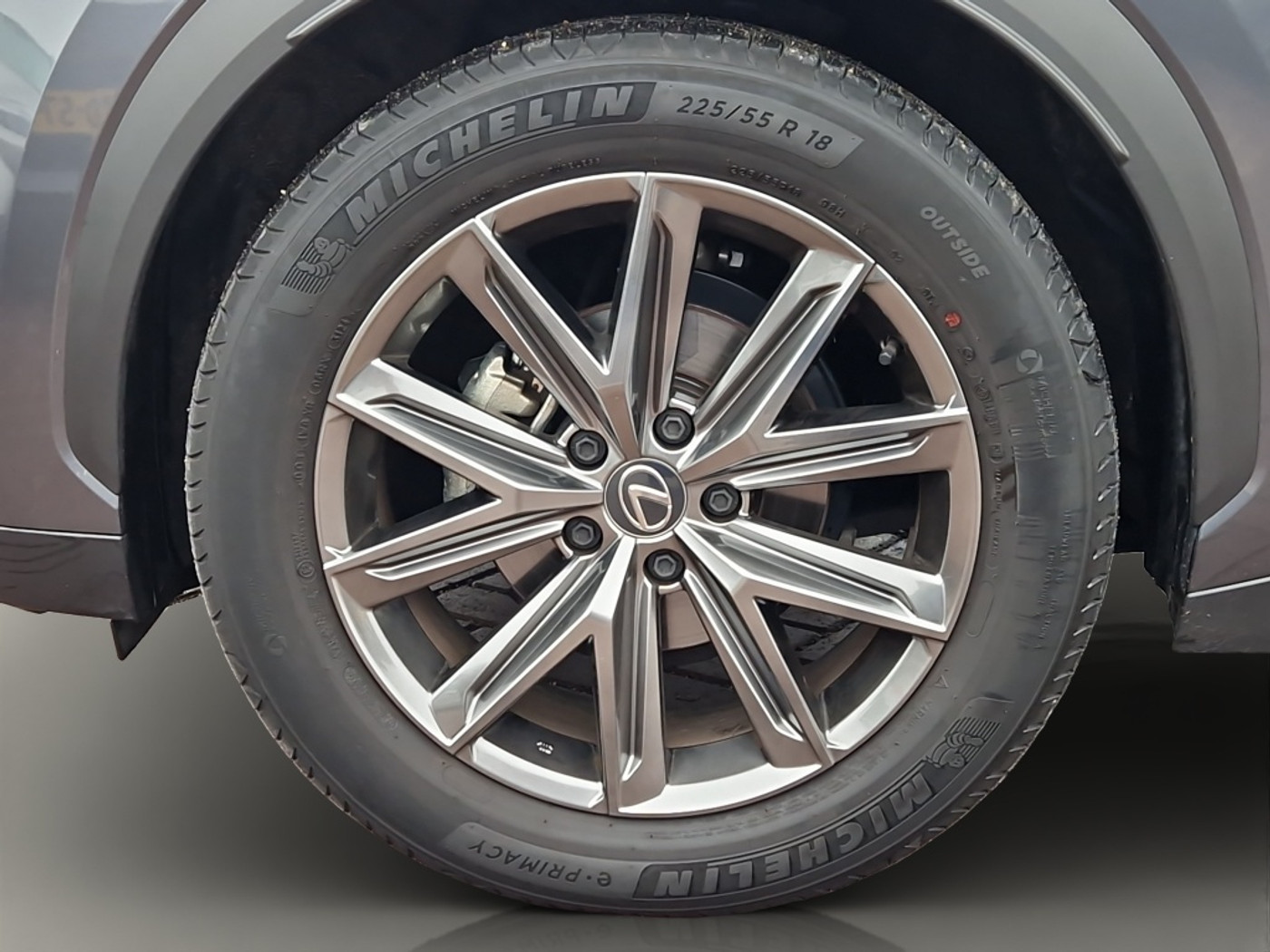 Foto van Lexus Lexus LBX