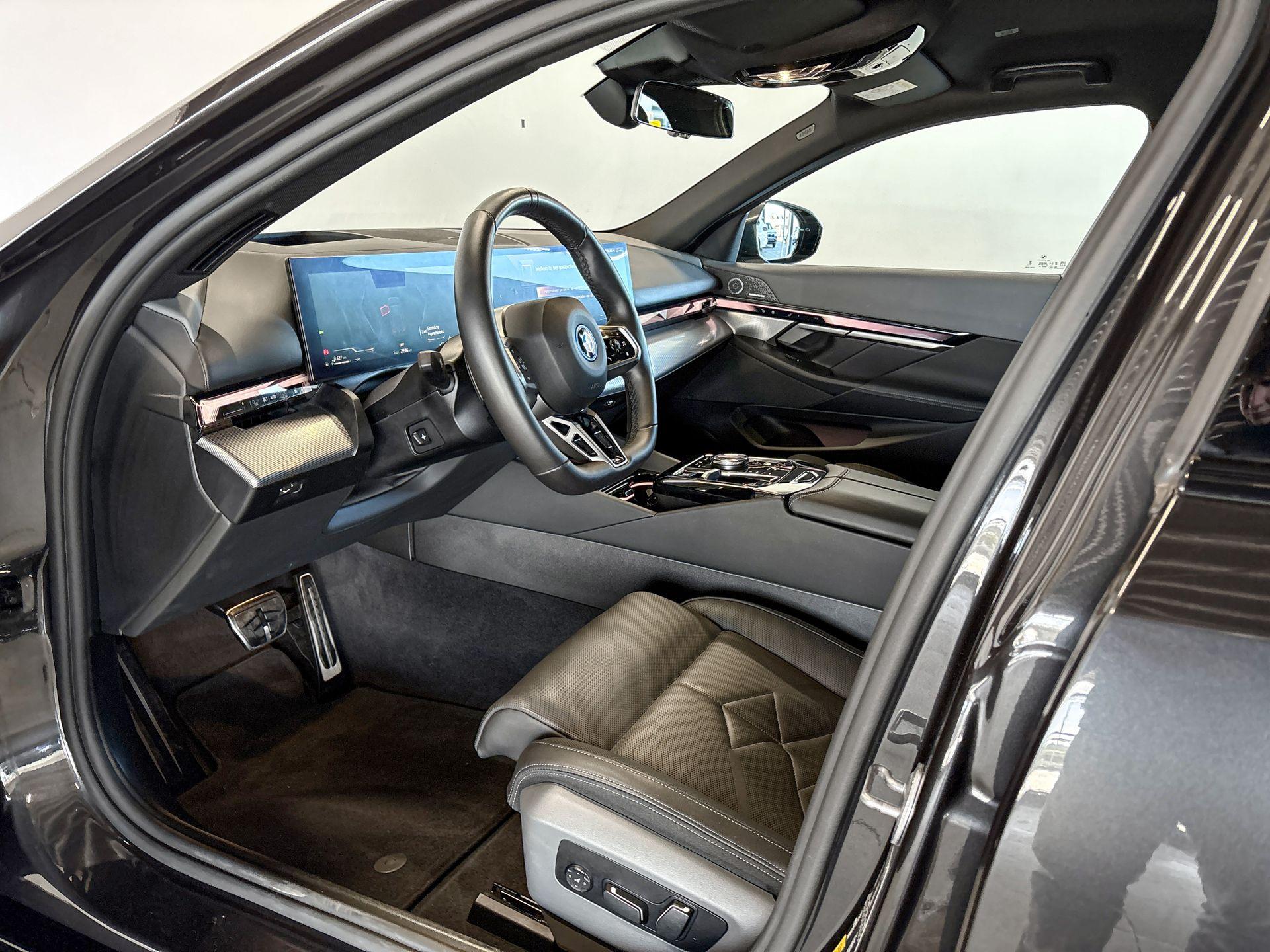 Foto van BMW 550e xDrive