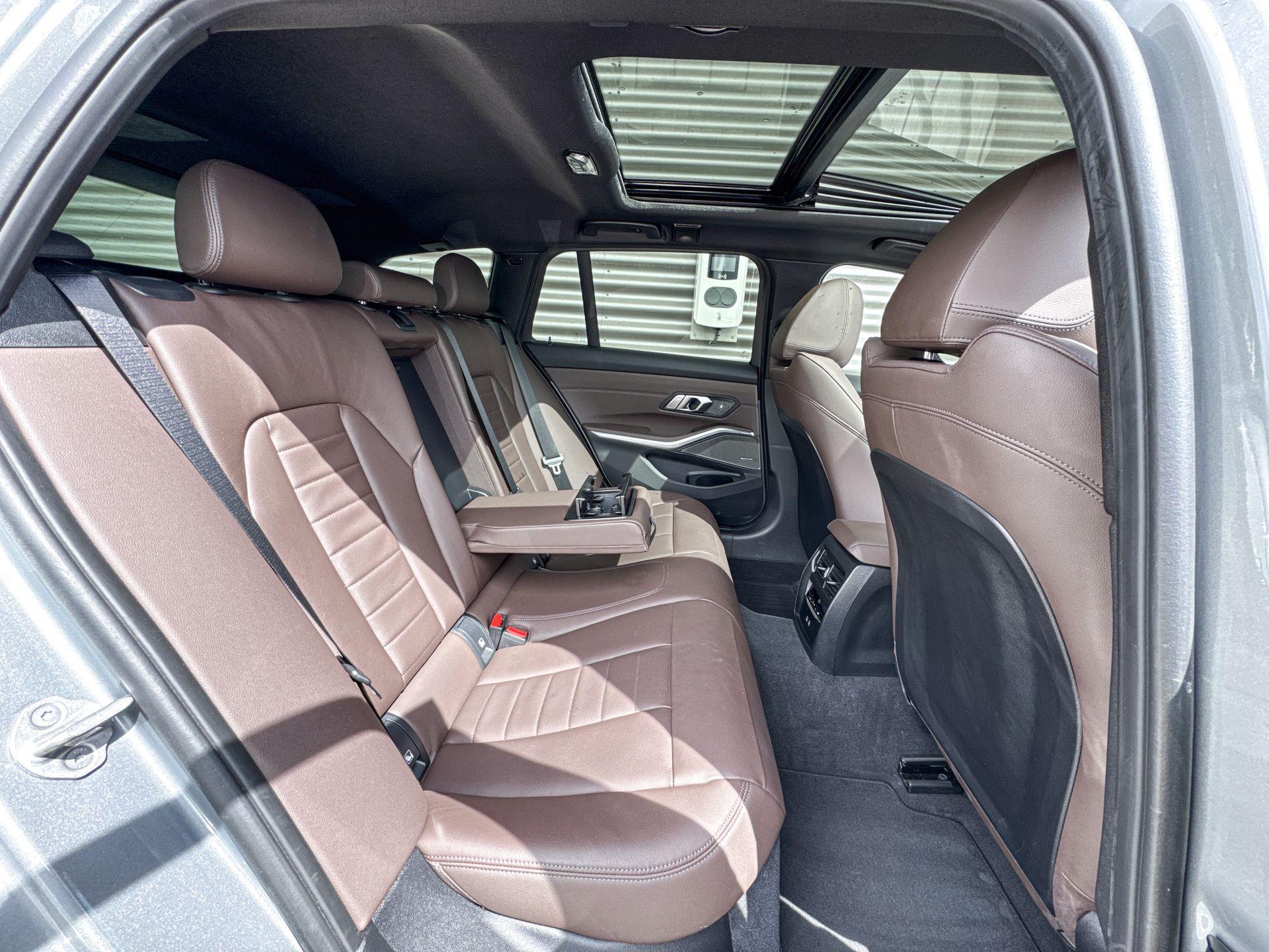 Foto van BMW 330e