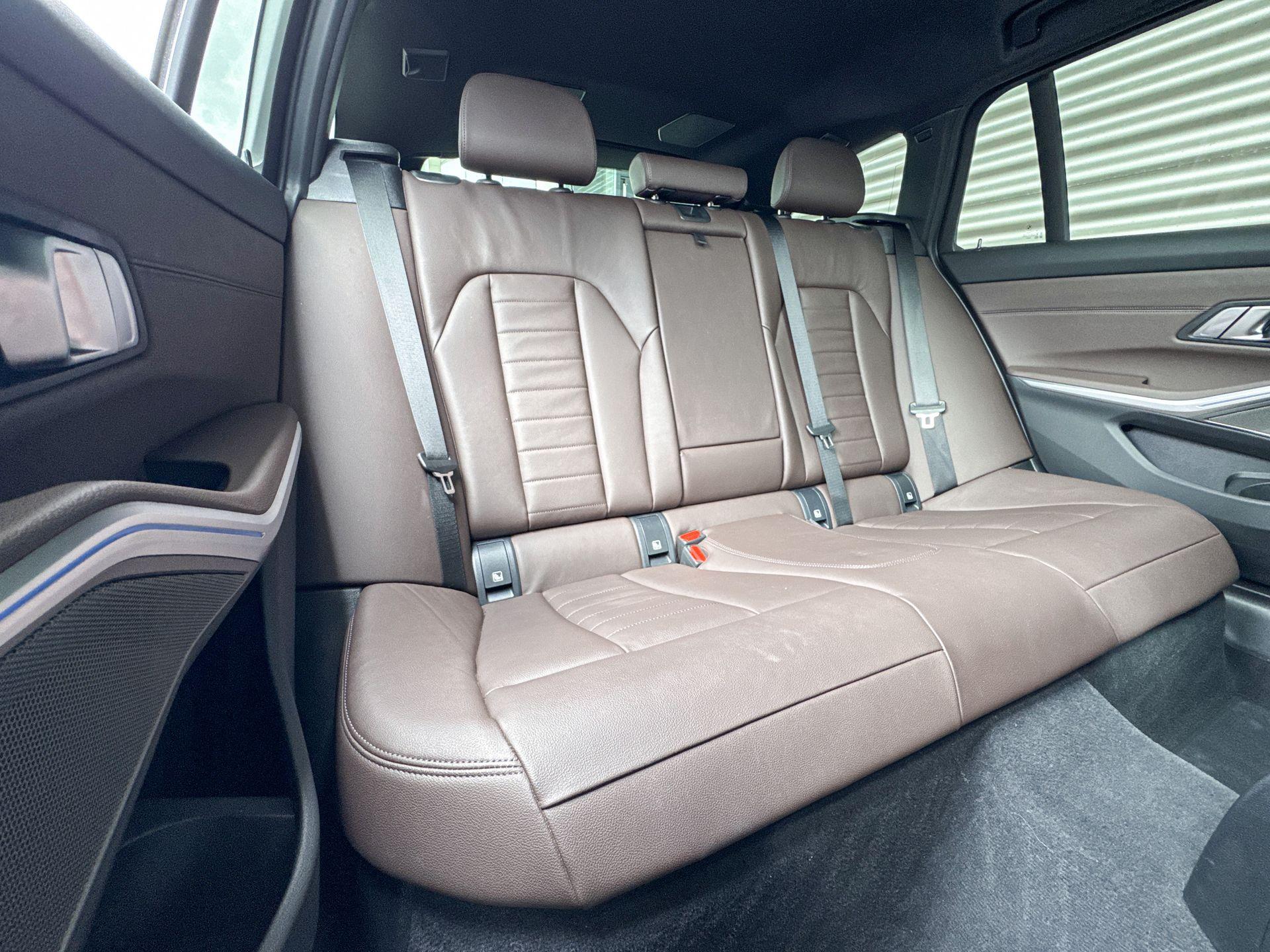 Foto van BMW 330e