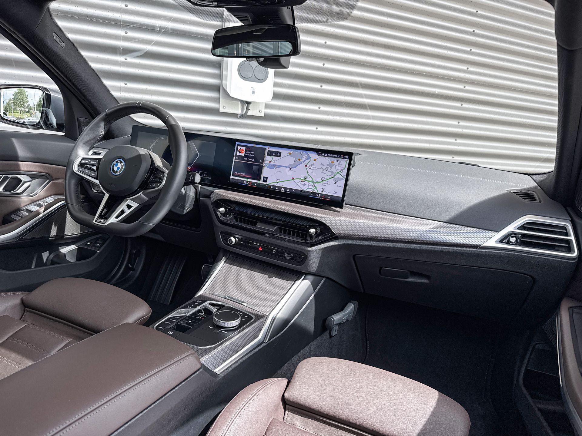 Foto van BMW 330e