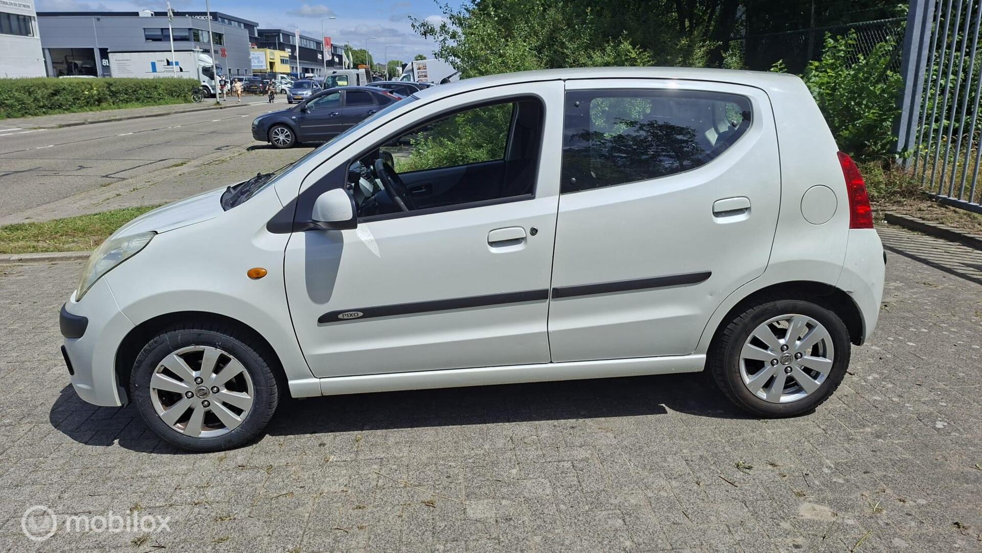 Foto van Nissan Nissan Pixo