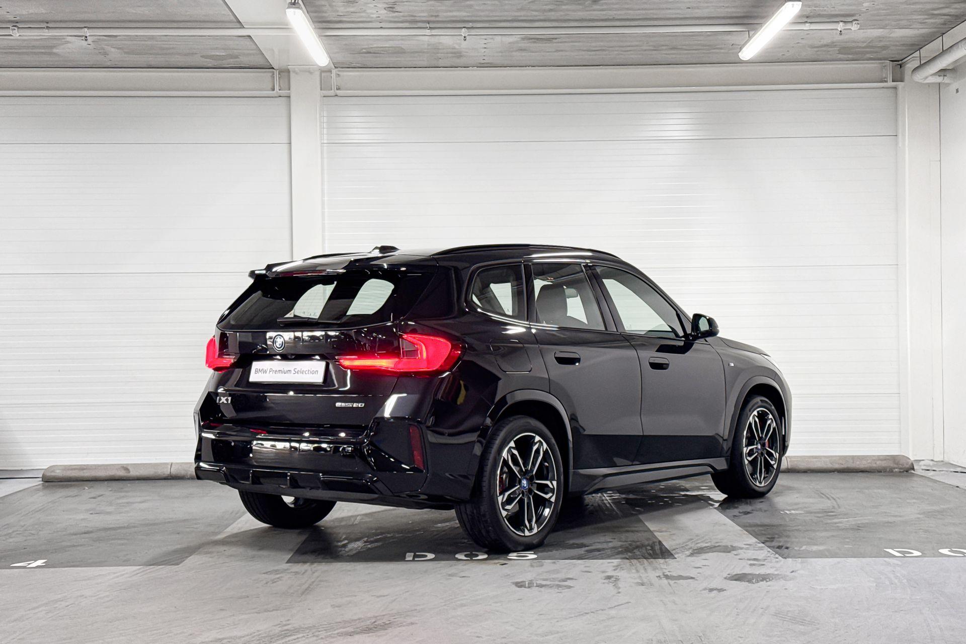 Foto van BMW Ix1 Edrive20