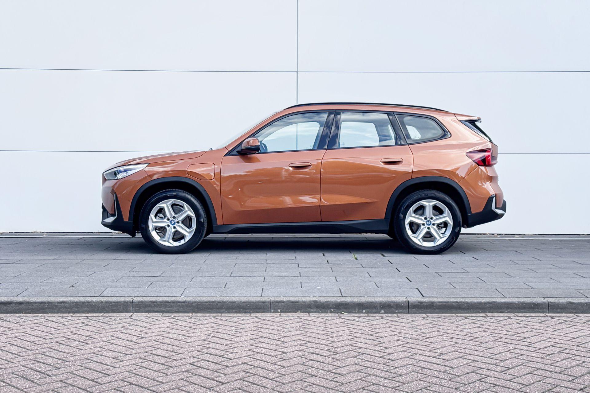 Foto van BMW X1 Xdrive25e