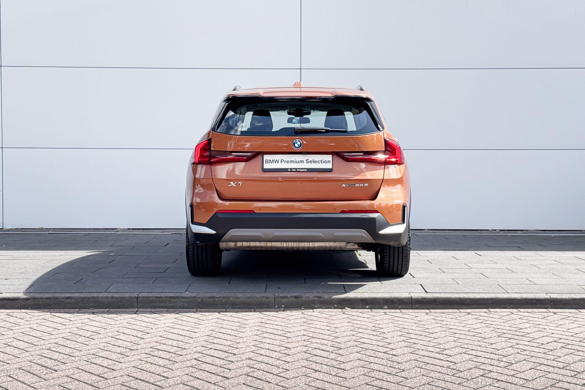 Foto van BMW X1 Xdrive25e