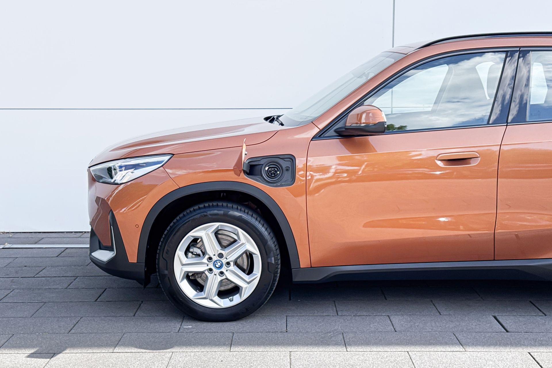 Foto van BMW X1 Xdrive25e