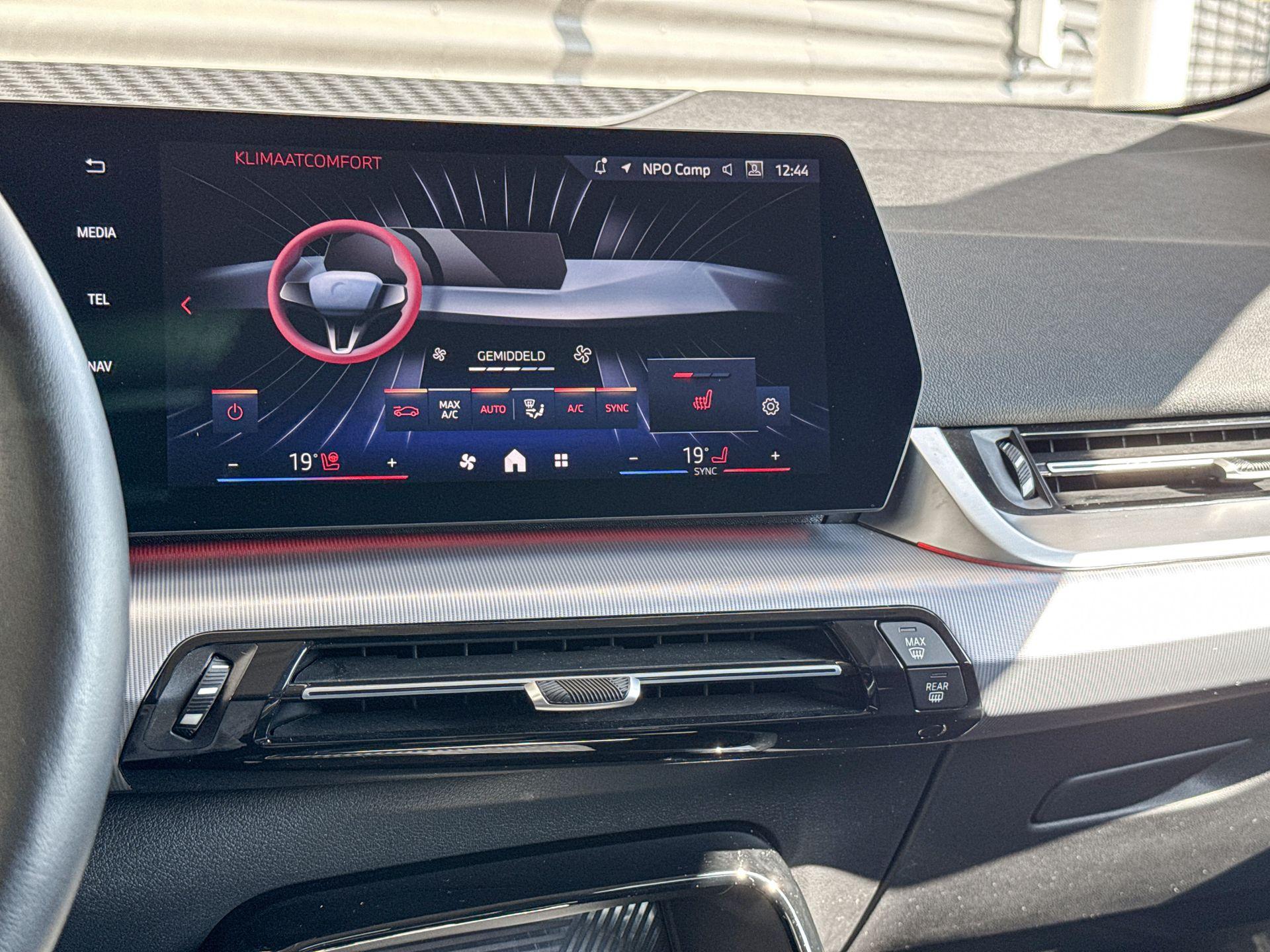Foto van BMW 225e xDrive Active Tourer