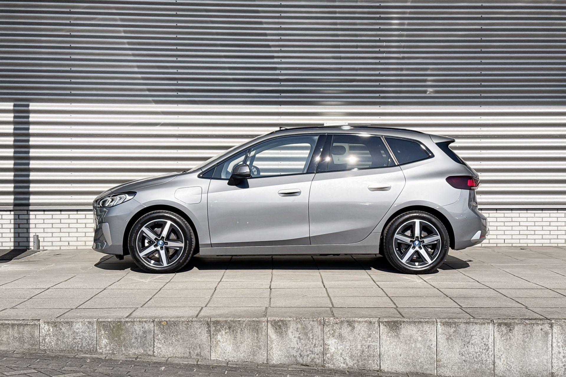 Foto van BMW 225e xDrive Active Tourer