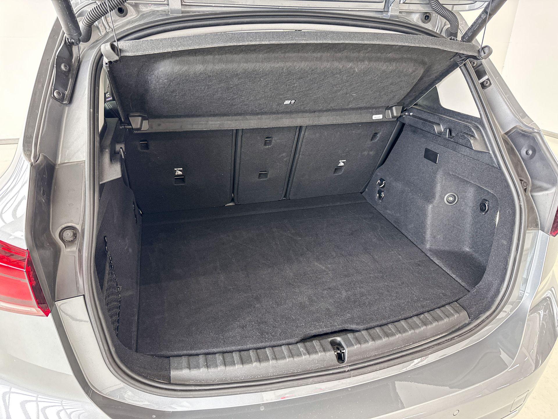 Foto van BMW 225e xDrive Active Tourer