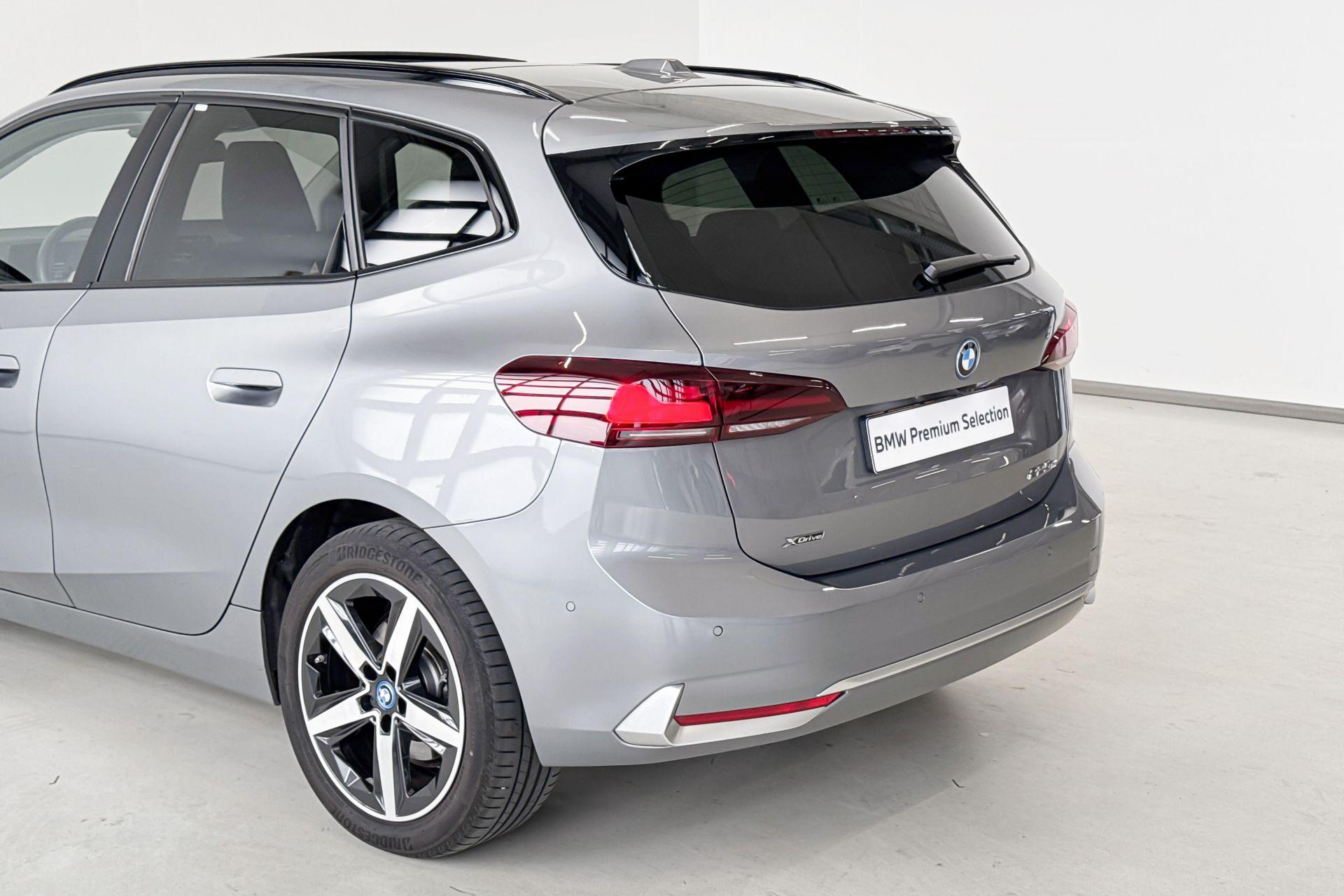 Foto van BMW 225e xDrive Active Tourer