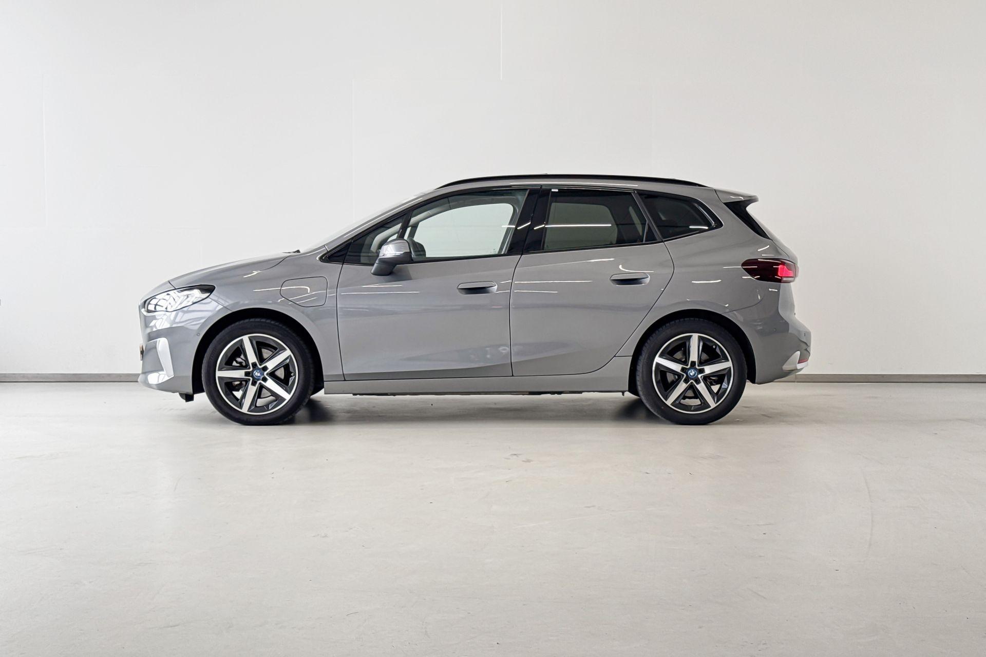 Foto van BMW 225e xDrive Active Tourer